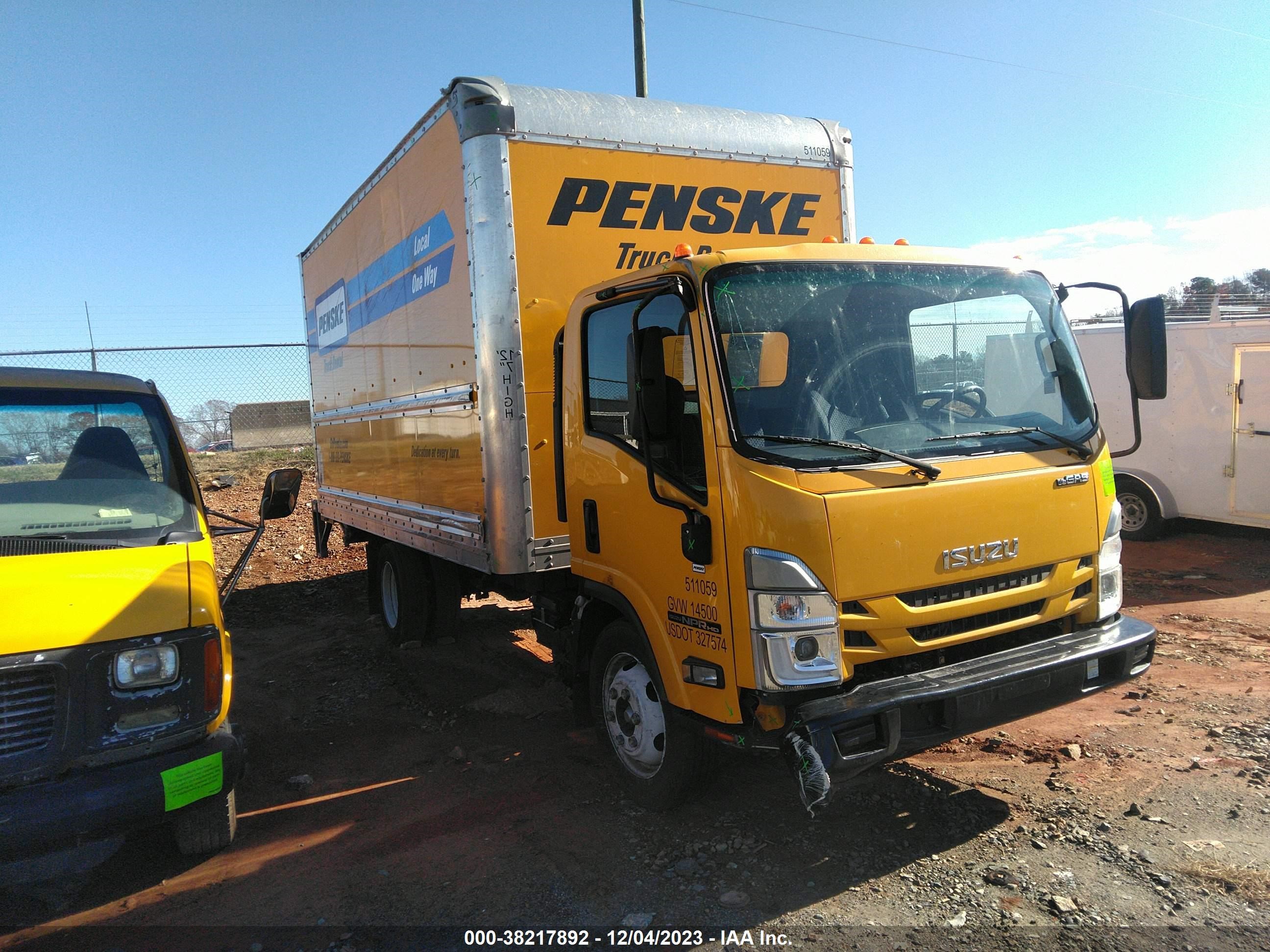 isuzu  2023 54dc4w1d0ps200909