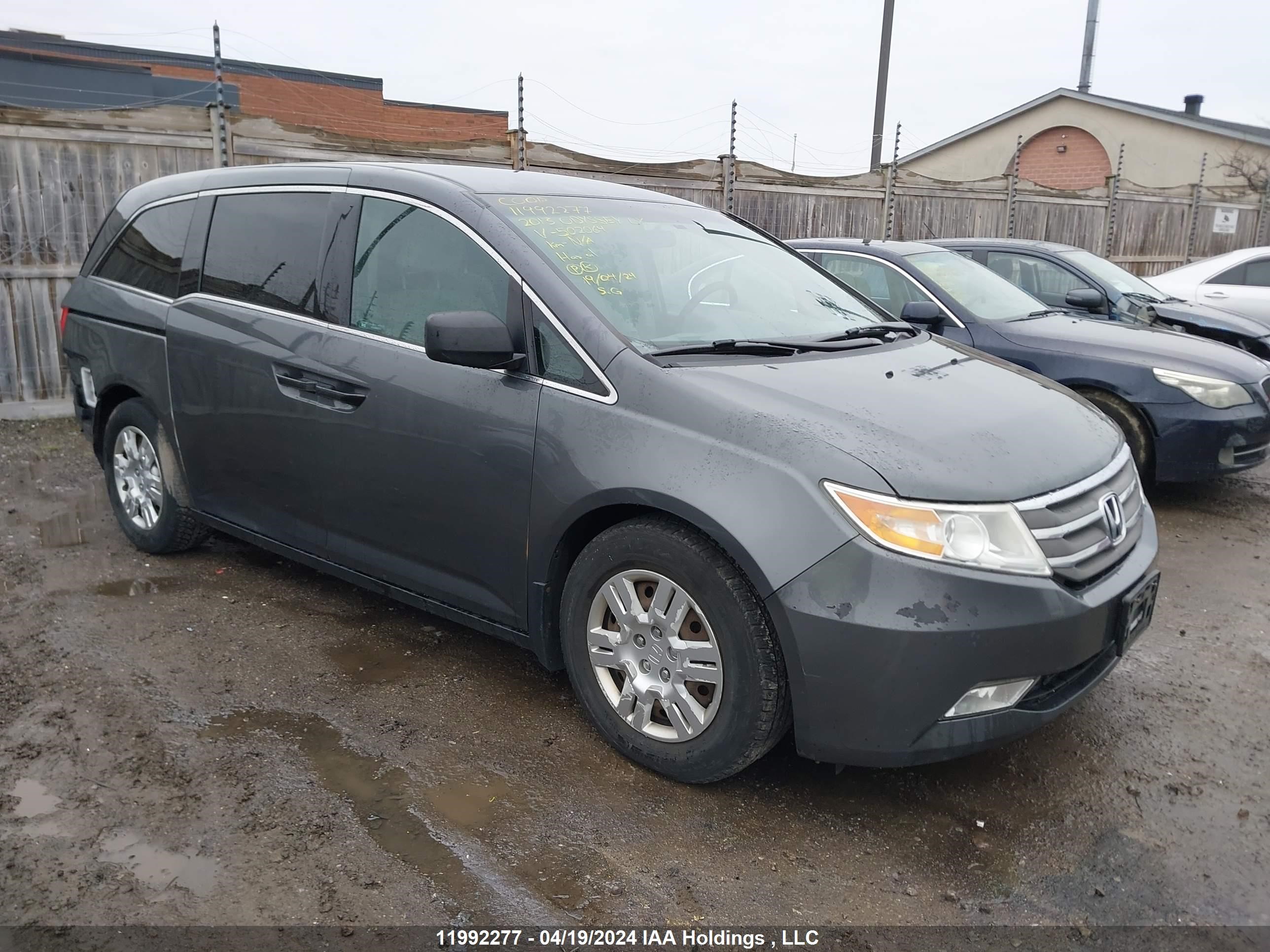 honda odyssey 2013 5fnrl5h22db502064