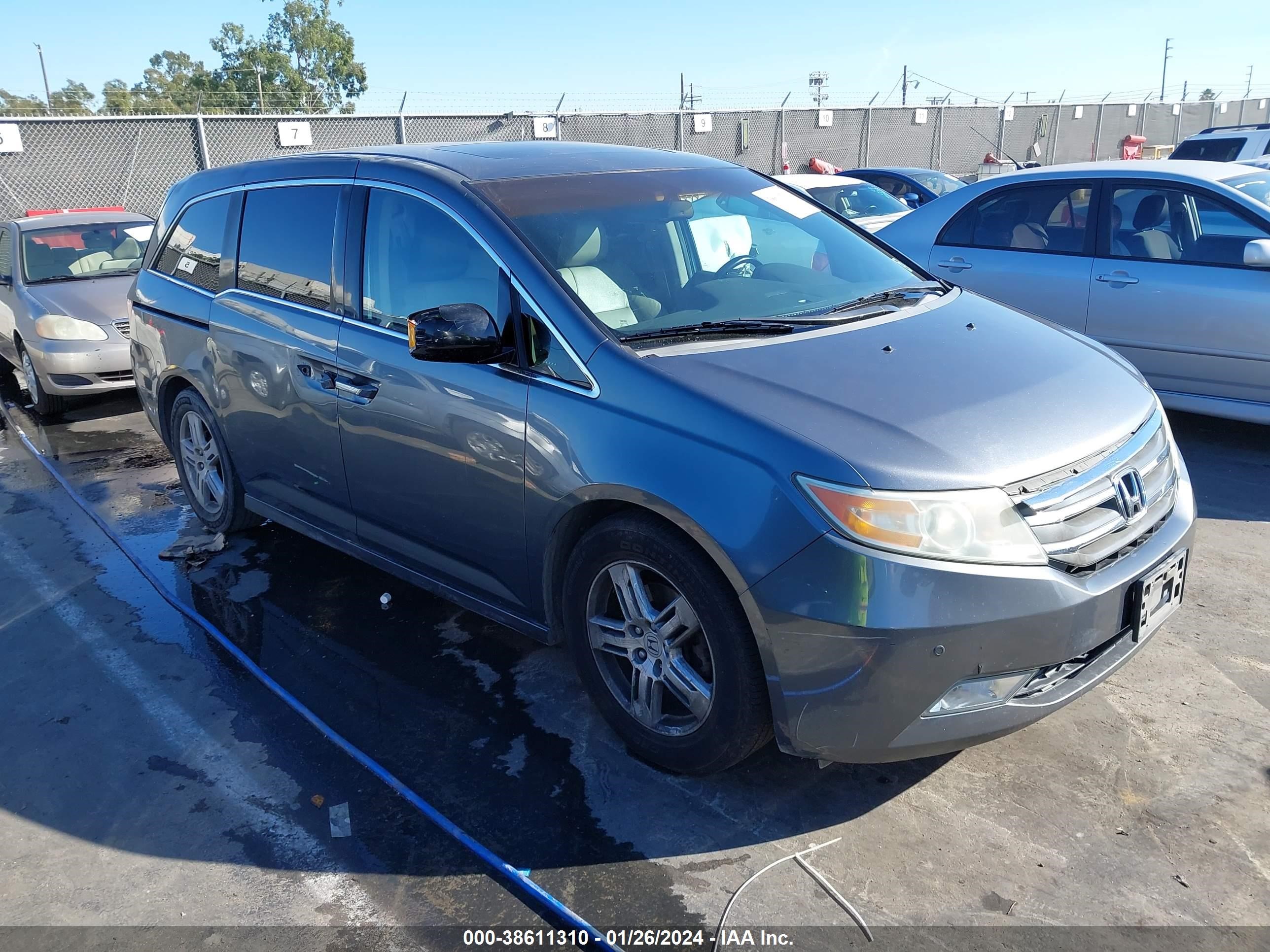 honda odyssey 2011 5fnrl5h98bb040863