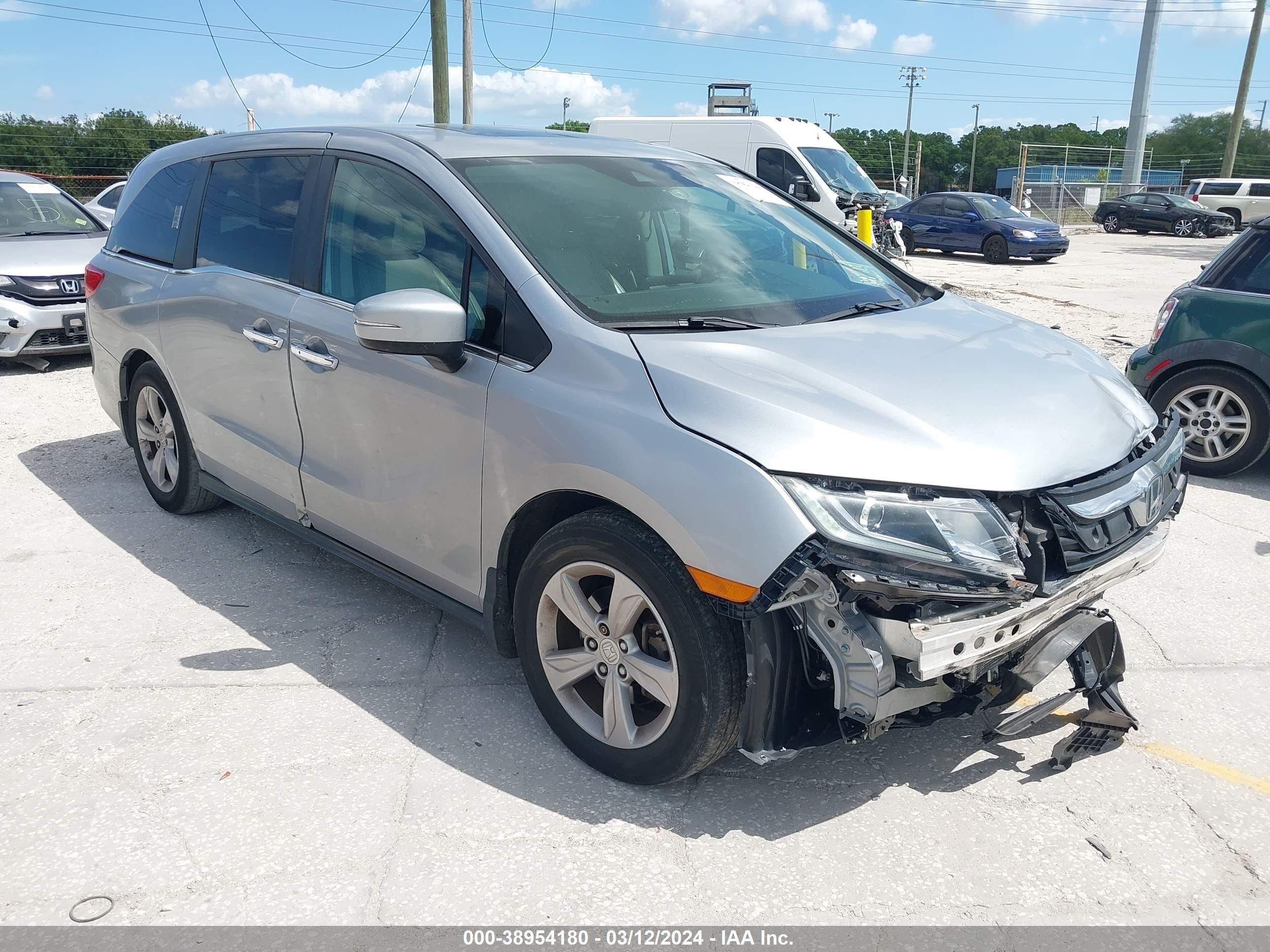 honda odyssey 2018 5fnrl6h72jb083050