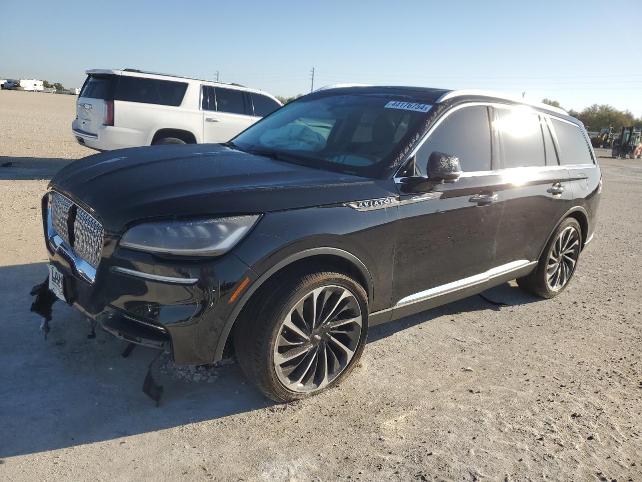 lincoln aviator 2023 5lm5j7wcxpgl00345