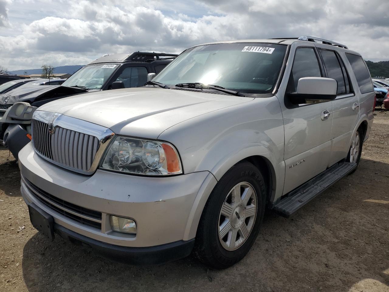 lincoln navigator 2005 5lmfu275x5lj24562