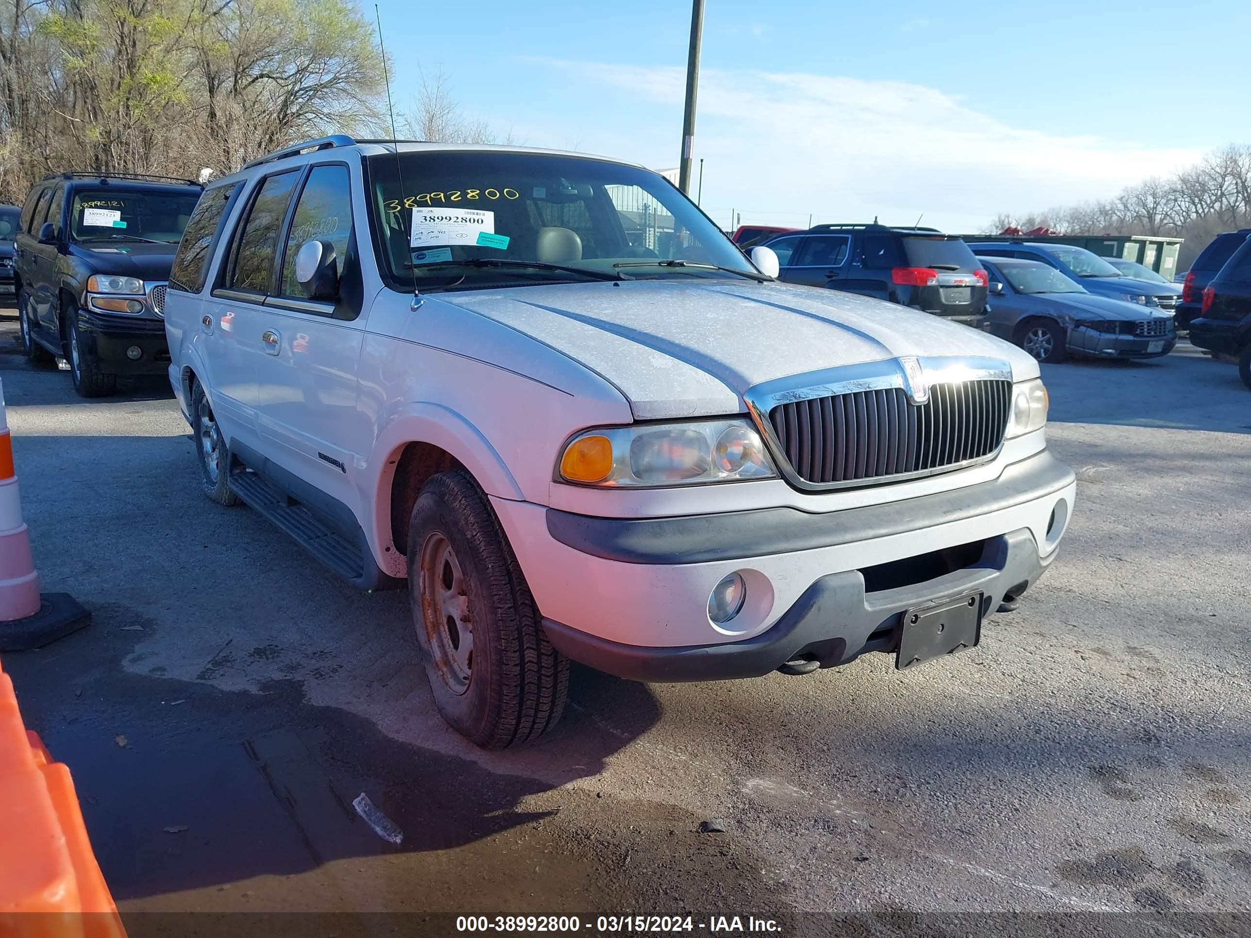 lincoln navigator 1999 5lmpu28a0xlj41177