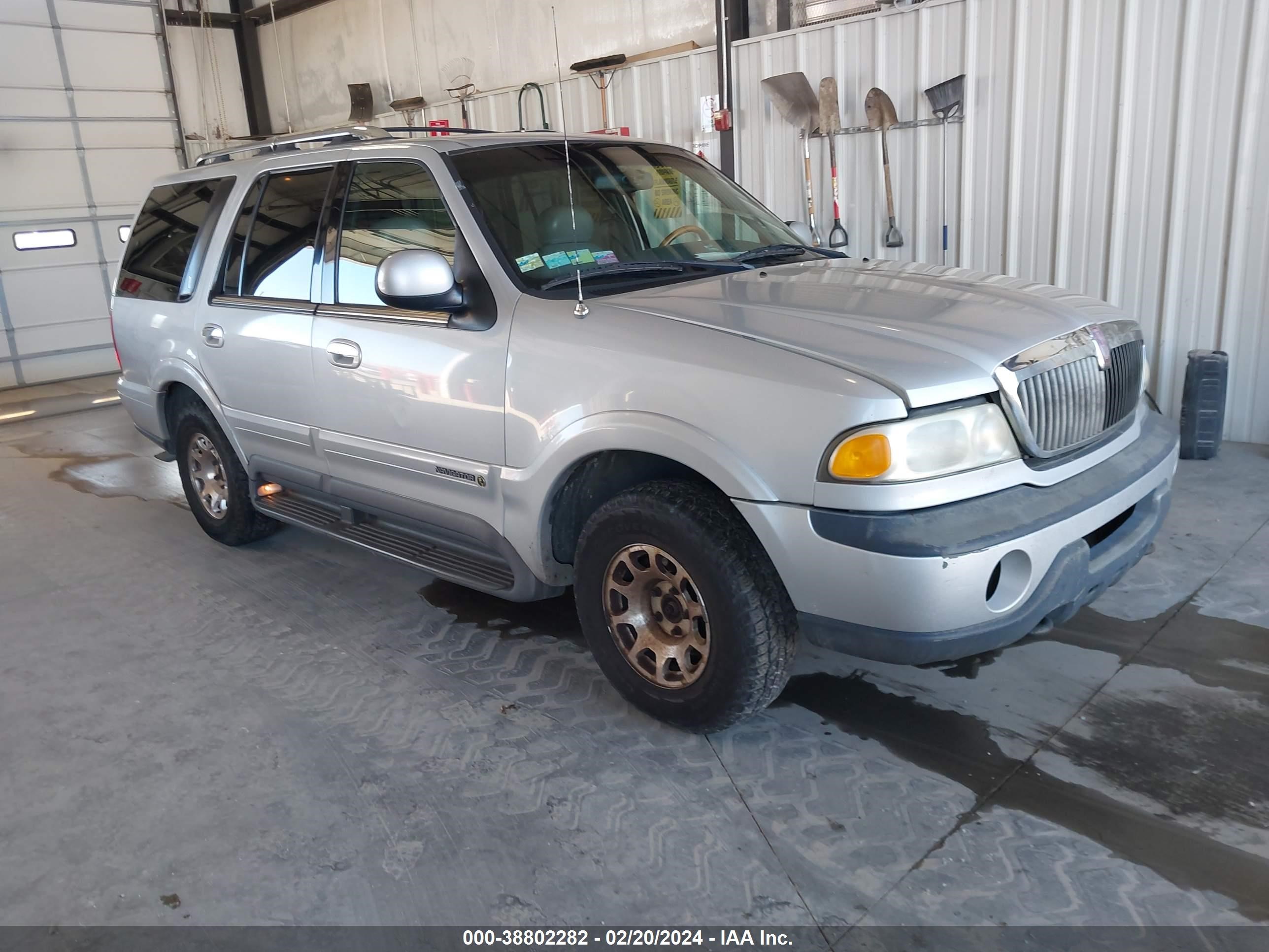 lincoln navigator 1999 5lmpu28a6xlj32192