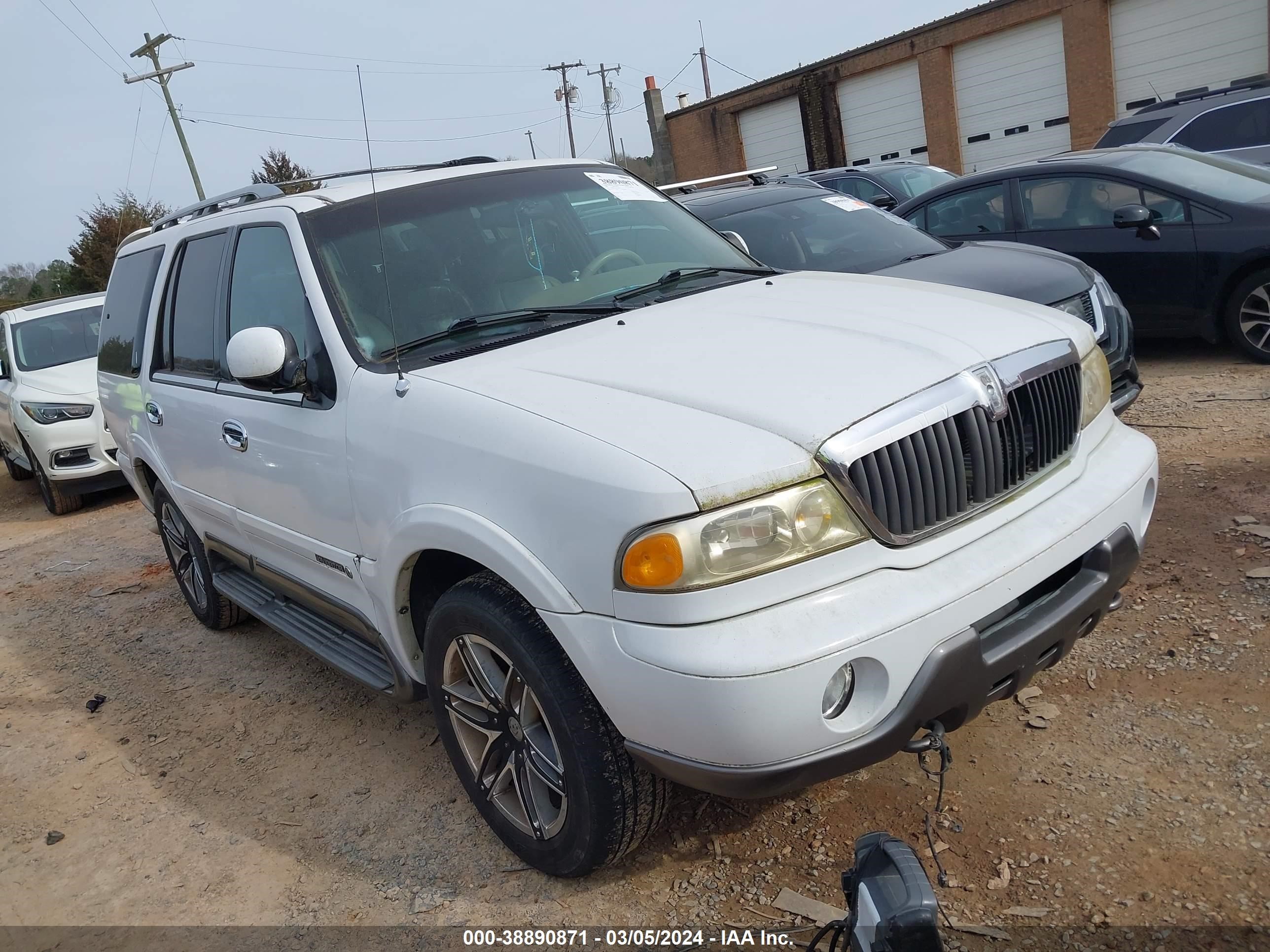 lincoln navigator 1999 5lmpu28lxxlj04283