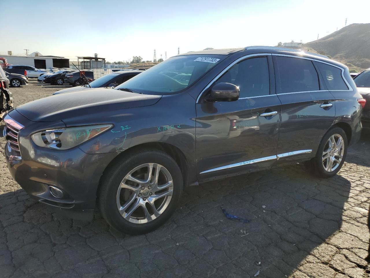 infiniti jx 2013 5n1al0mn8dc329143