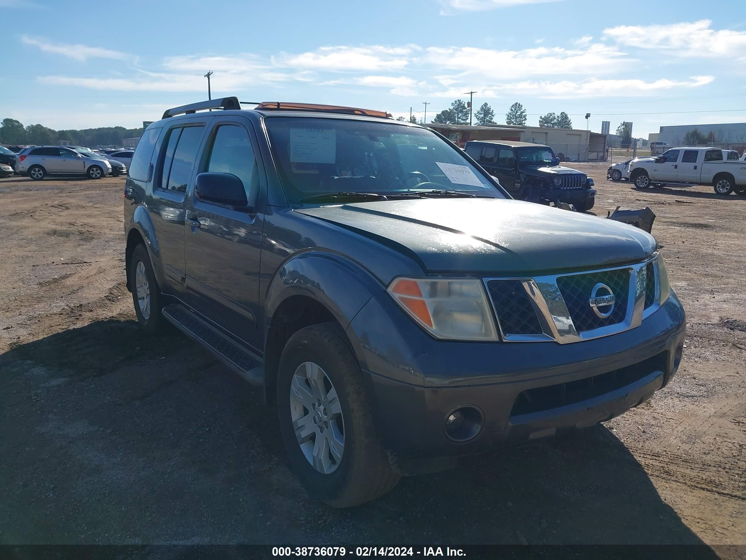 nissan pathfinder 2005 5n1ar18ux5c750949