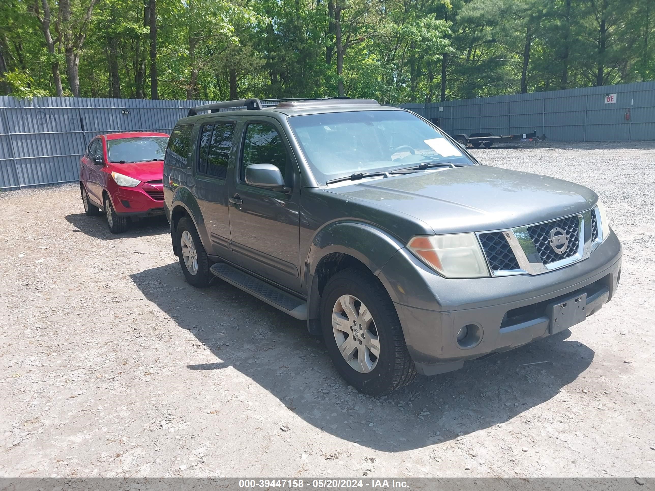 nissan pathfinder 2005 5n1ar18w05c737578