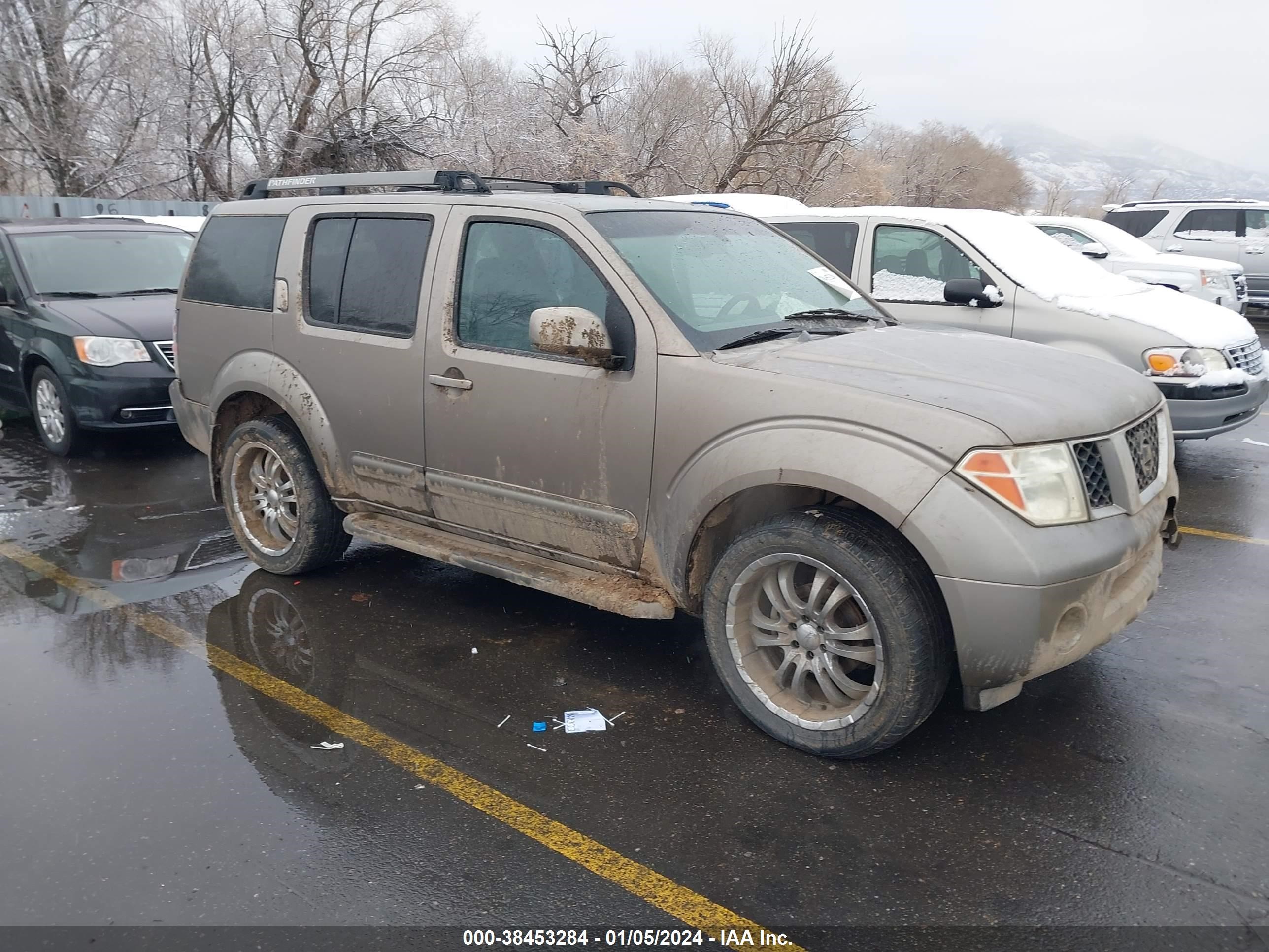 nissan pathfinder 2005 5n1ar18w15c733989