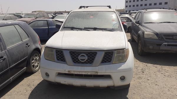 nissan pathfinder 2005 5n1ar18w15c756446