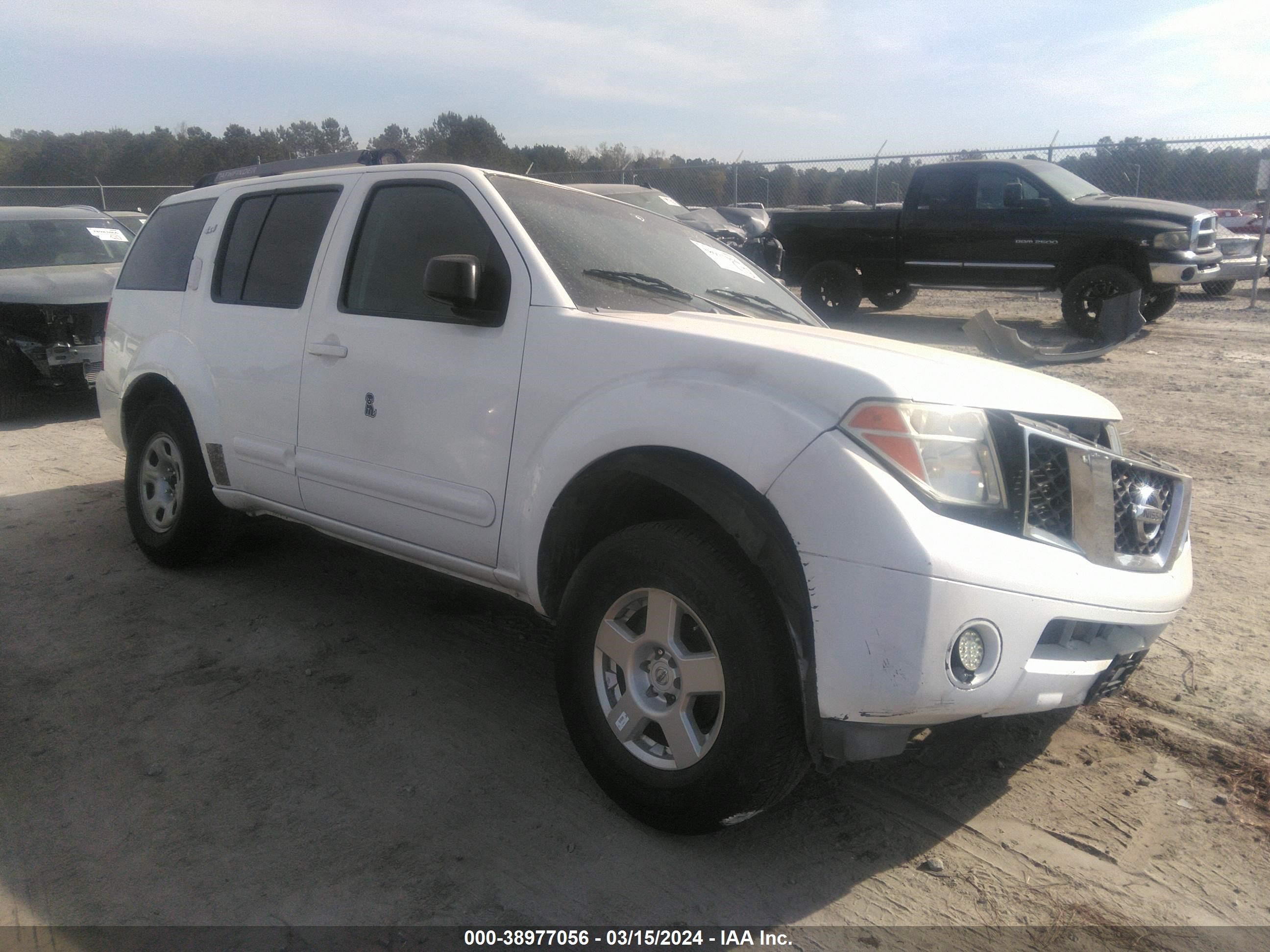 nissan pathfinder 2005 5n1ar18w35c781087