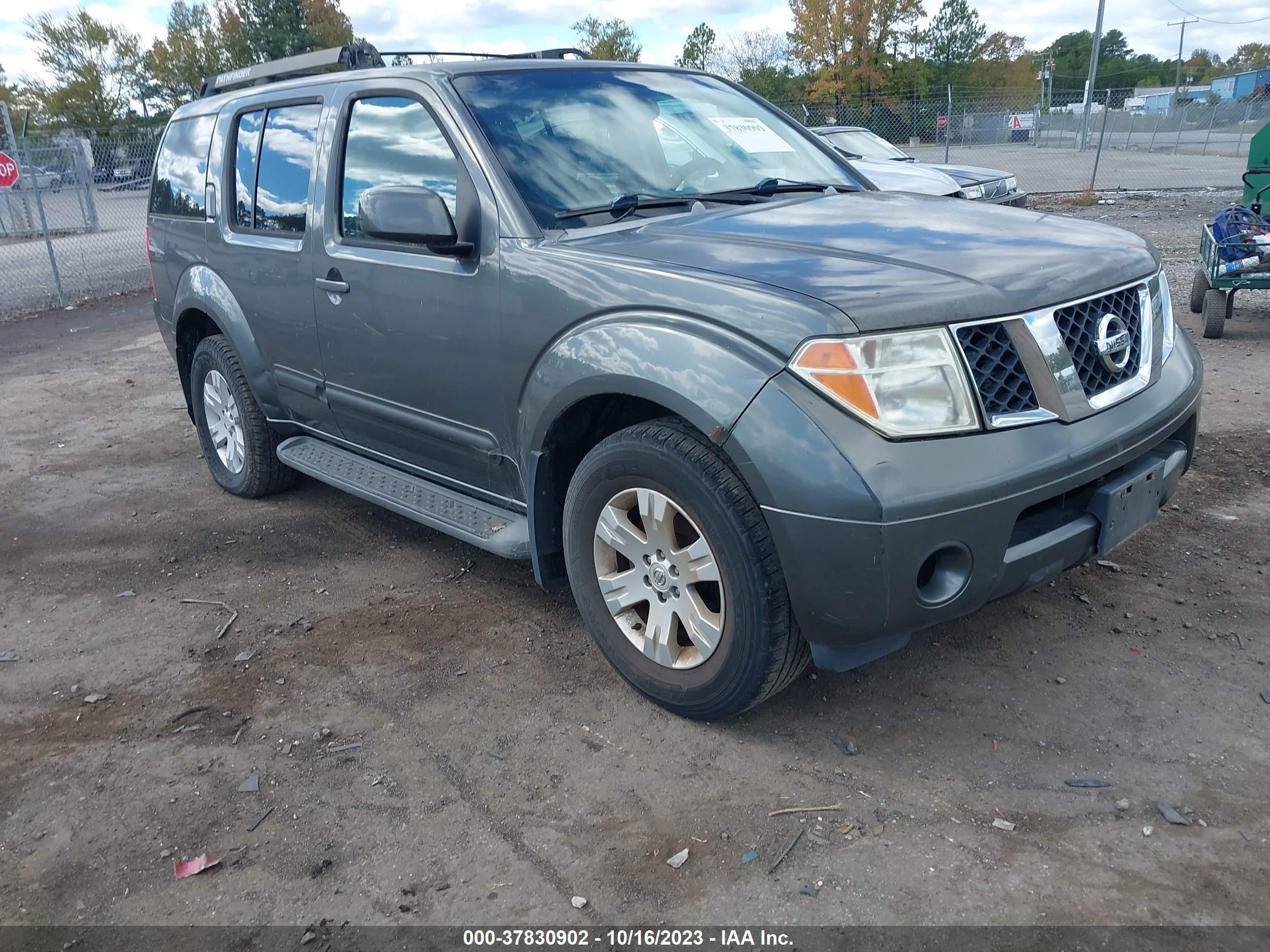 nissan pathfinder 2005 5n1ar18w95c730161