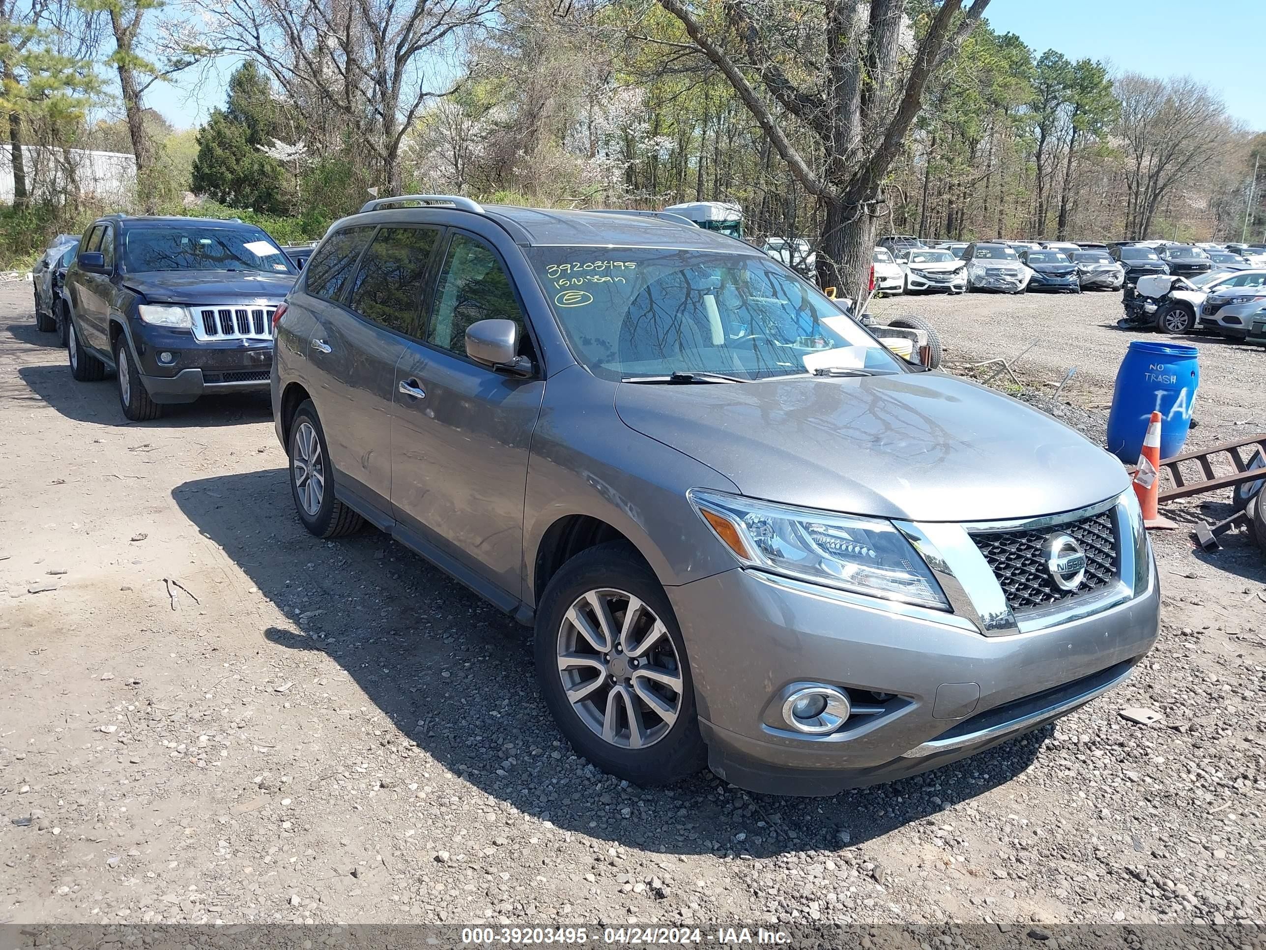 nissan pathfinder 2015 5n1ar2mm2fc696933