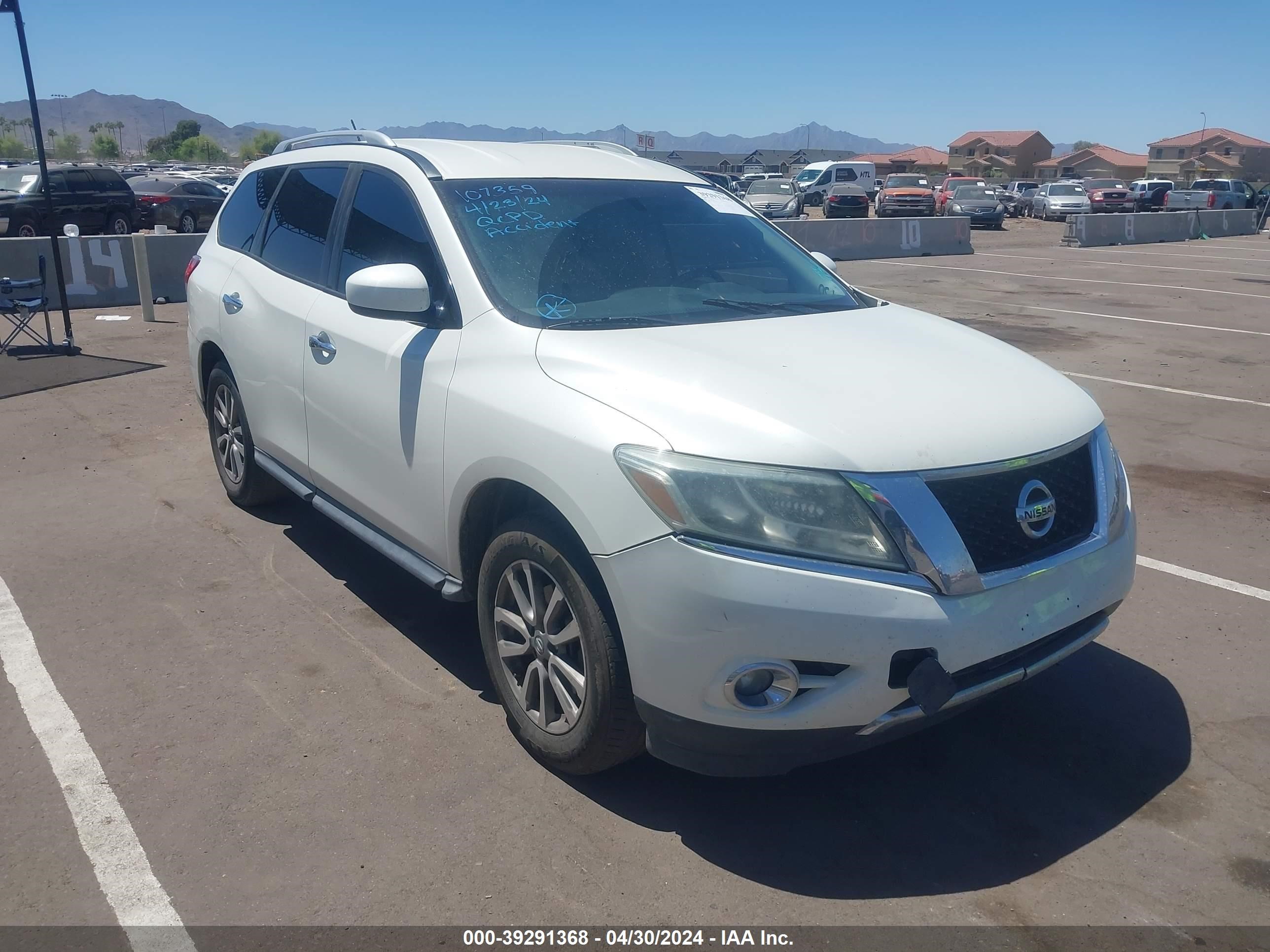 nissan pathfinder 2015 5n1ar2mn5fc602536