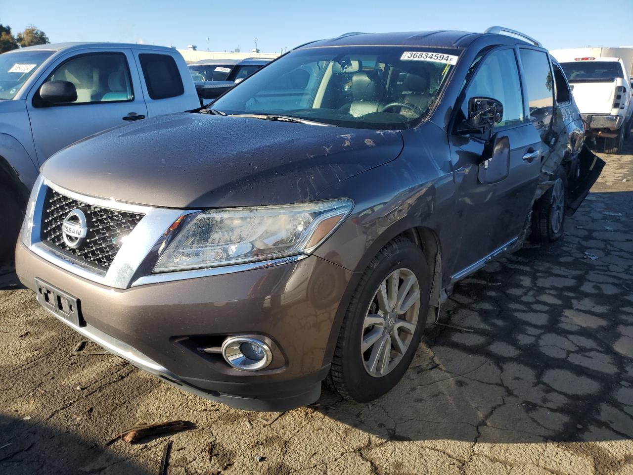 nissan pathfinder 2015 5n1ar2mn5fc637531