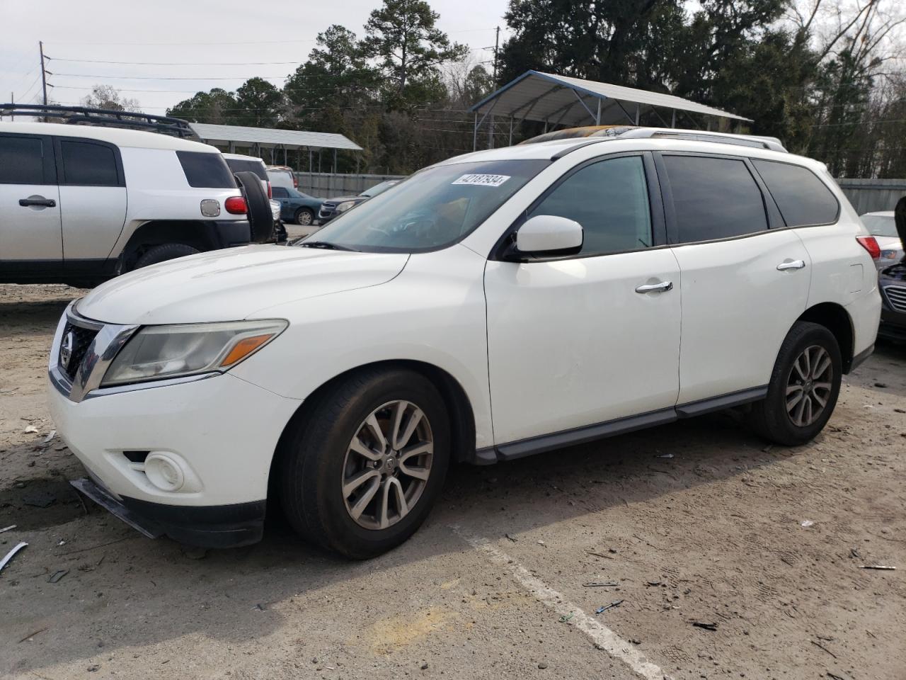 nissan pathfinder 2016 5n1ar2mn6gc618066