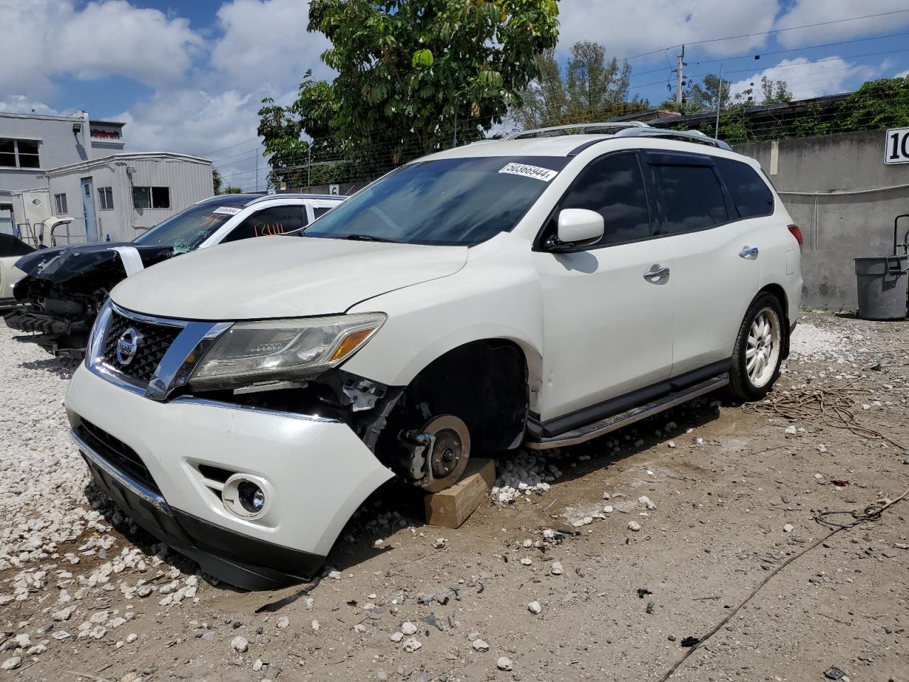 nissan pathfinder 2015 5n1ar2mn7fc700838