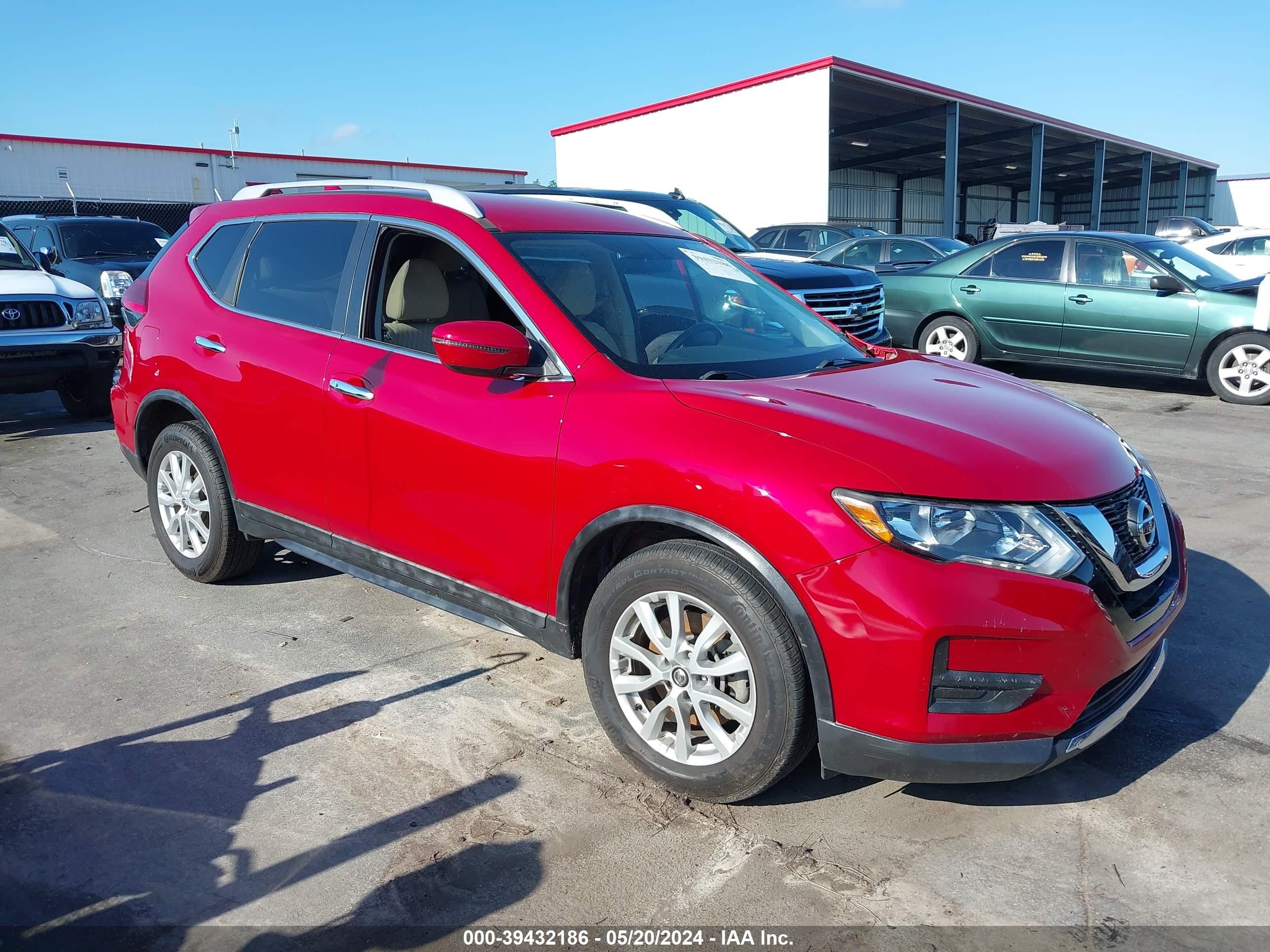 nissan rogue 2017 5n1at2mn8hc732864