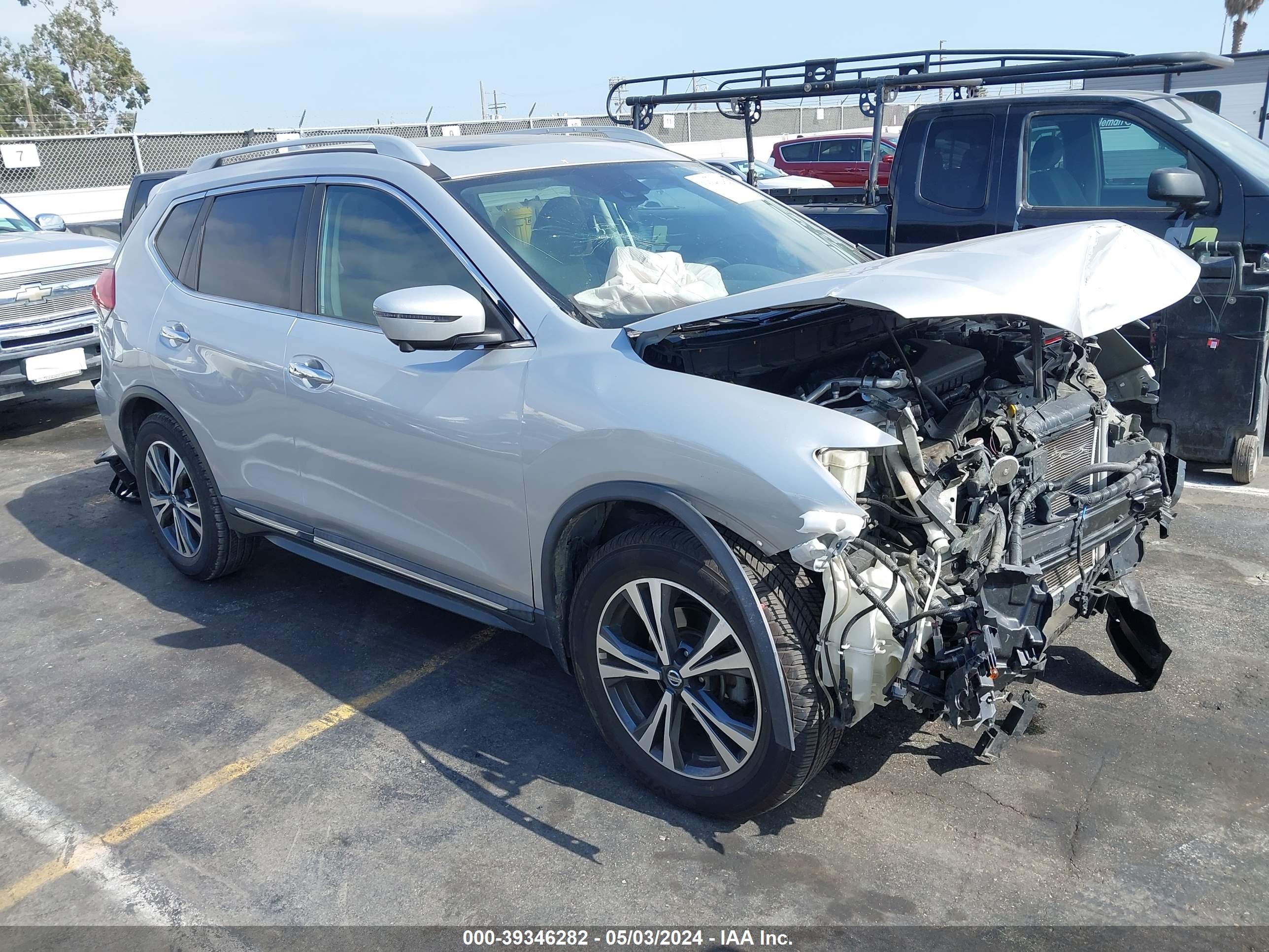 nissan rogue 2017 5n1at2mt0hc872177