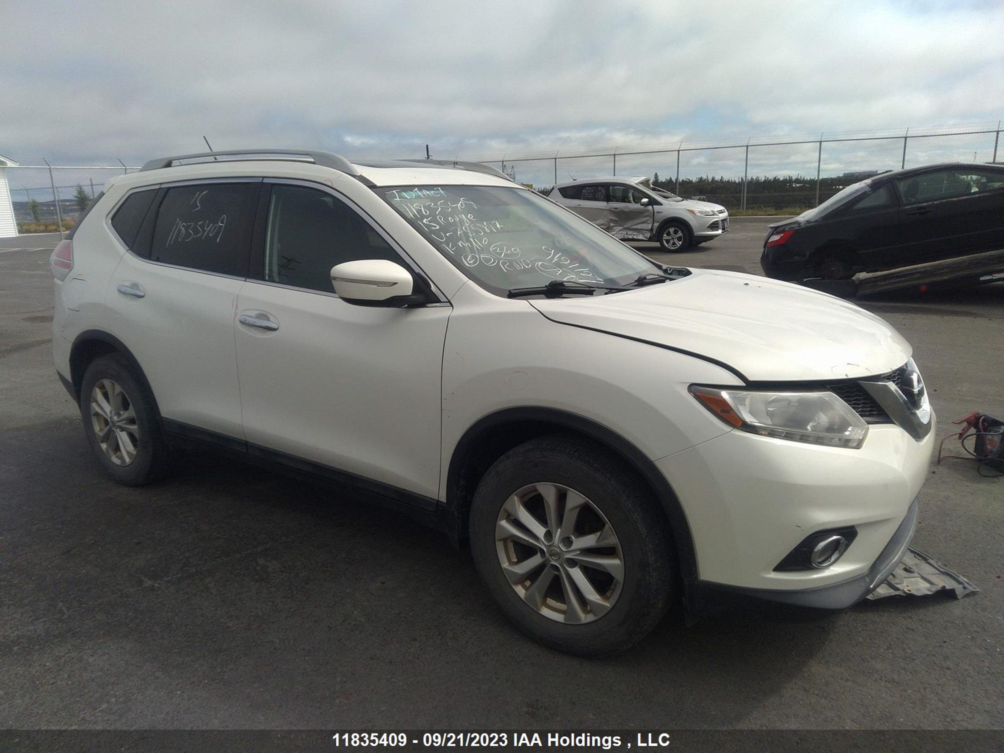 nissan rogue 2015 5n1at2mt1fc755897