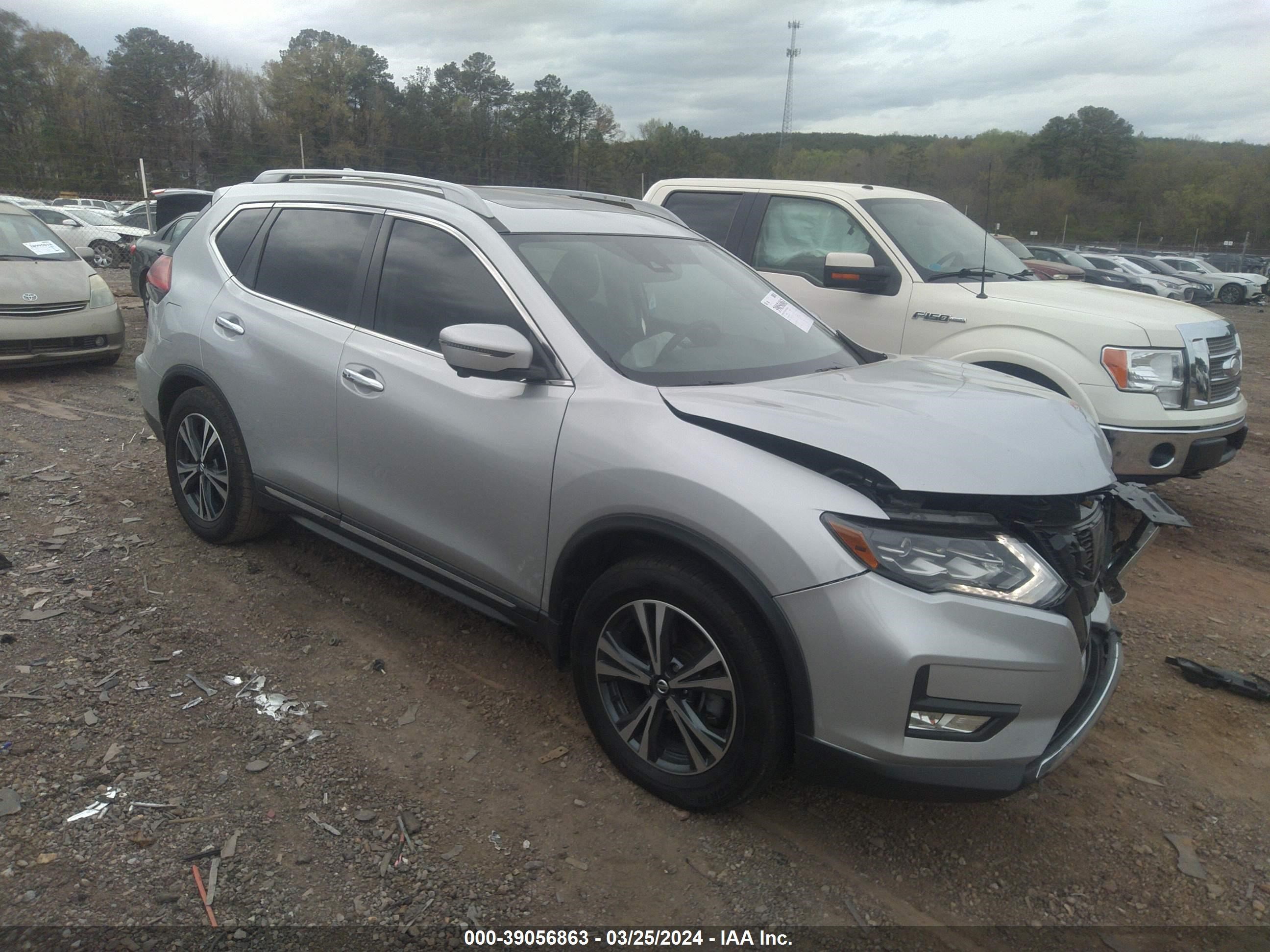 nissan rogue 2017 5n1at2mt2hc795764