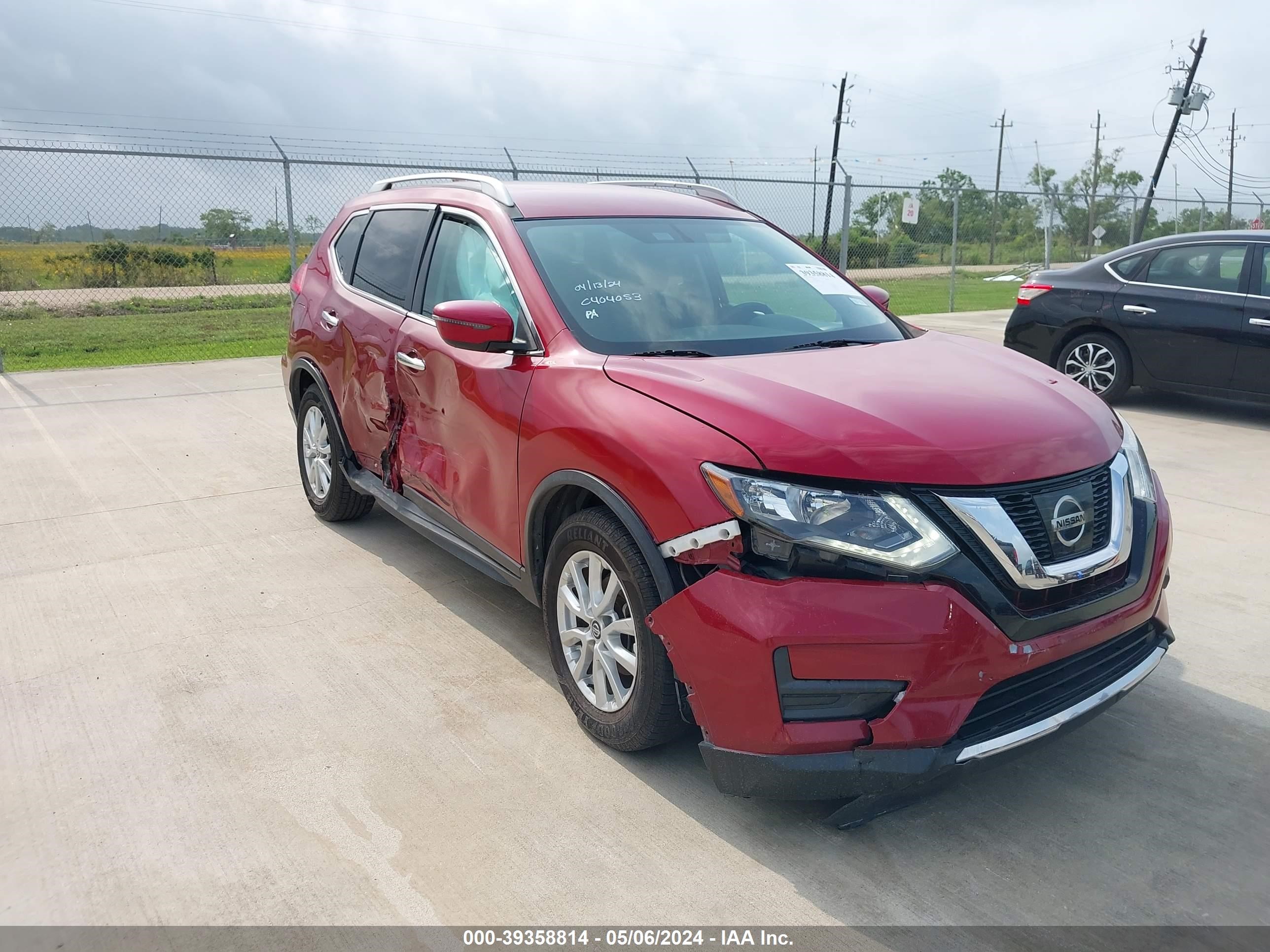 nissan rogue 2017 5n1at2mt6hc856839