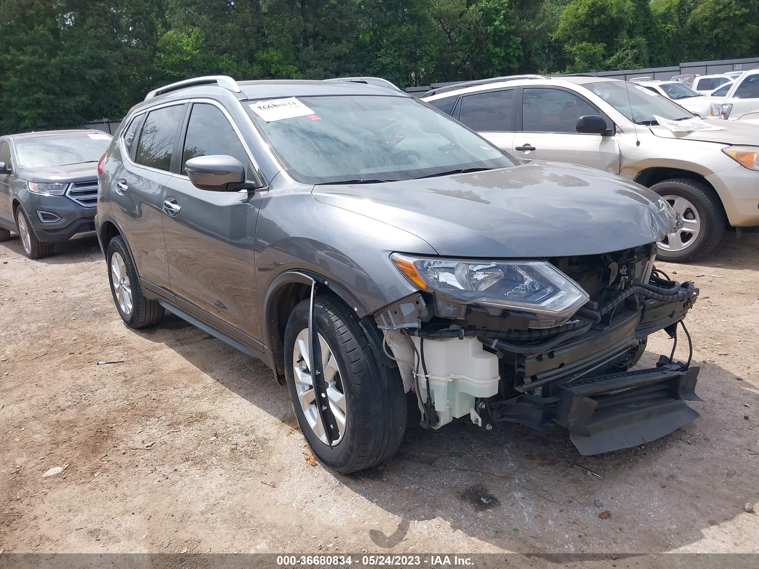 nissan rogue 2018 5n1at2mt6jc817822