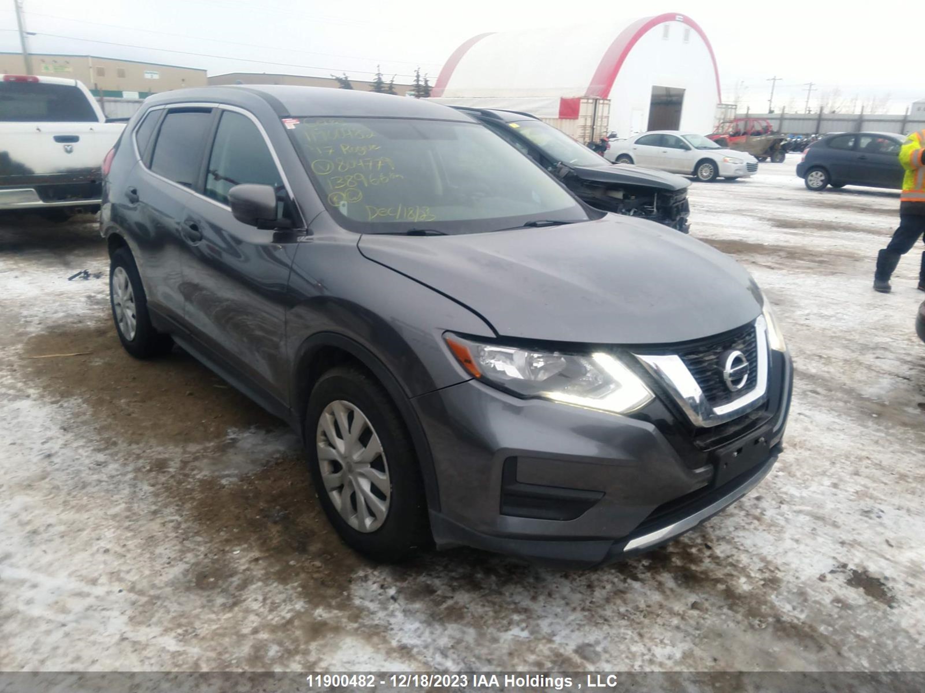 nissan rogue 2017 5n1at2mt7hc804779