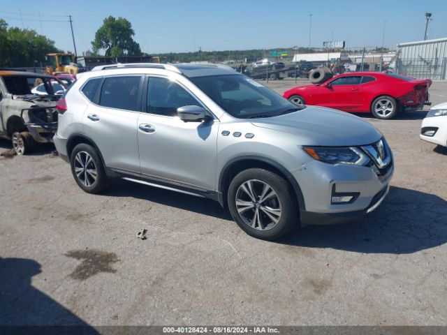 nissan rogue 2017 5n1at2mv1hc883027