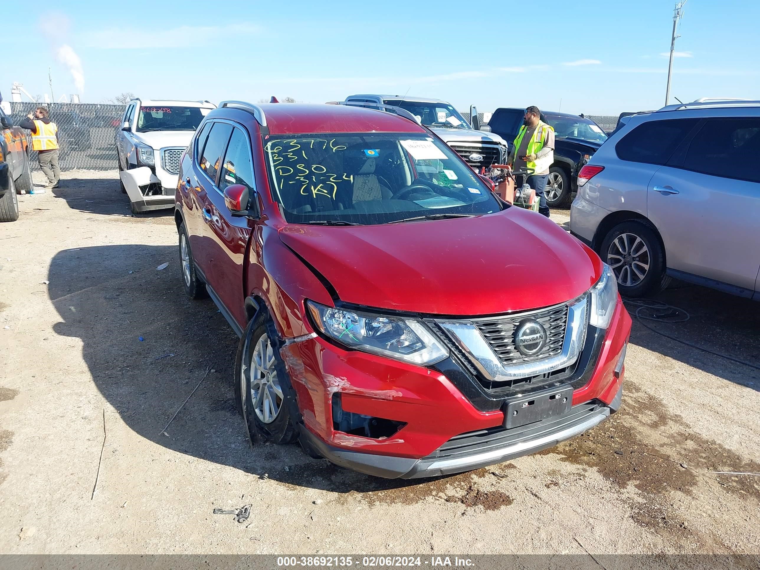 nissan rogue 2018 5n1at2mv1jc826901