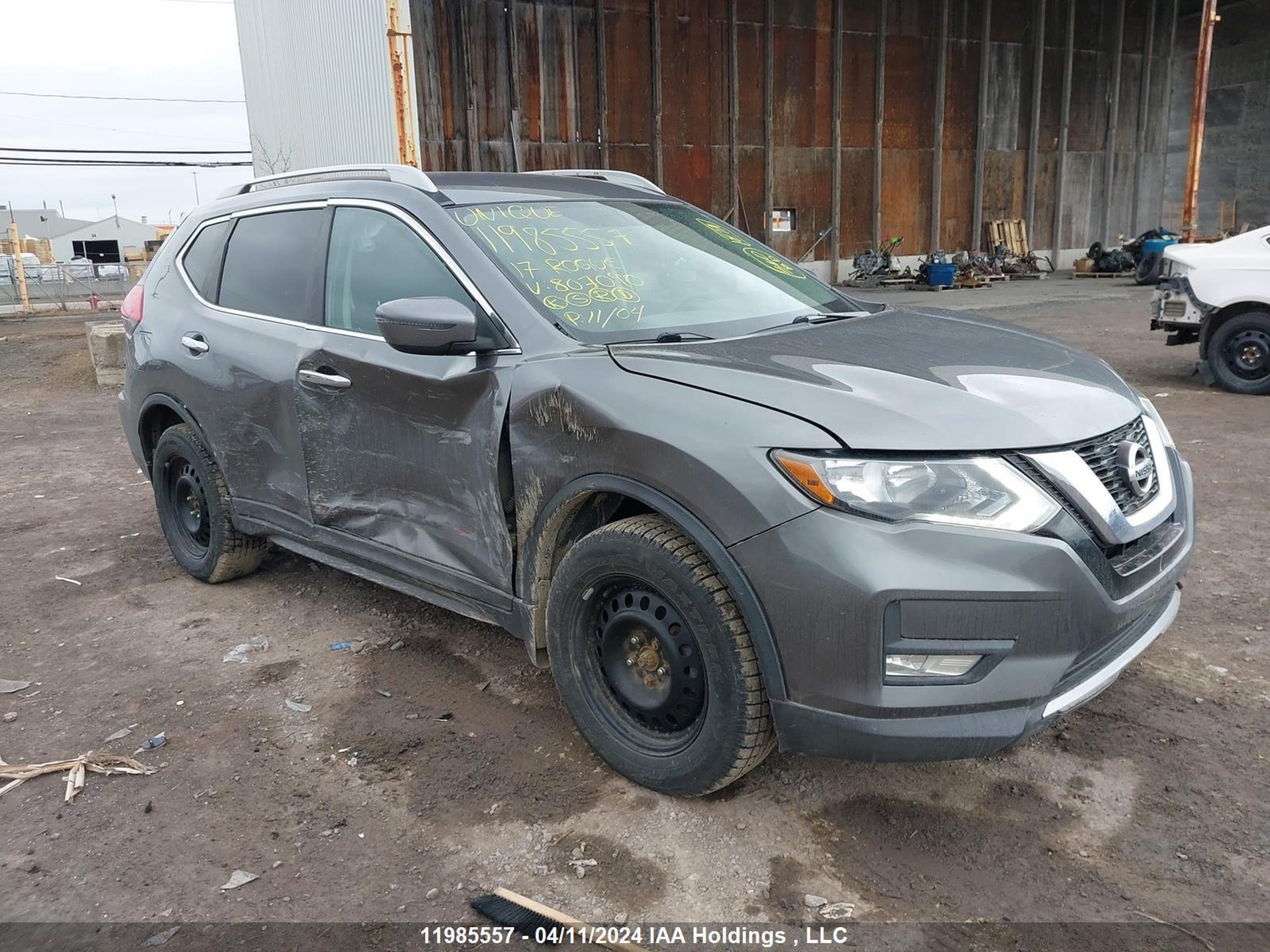 nissan rogue 2017 5n1at2mv2hc807090