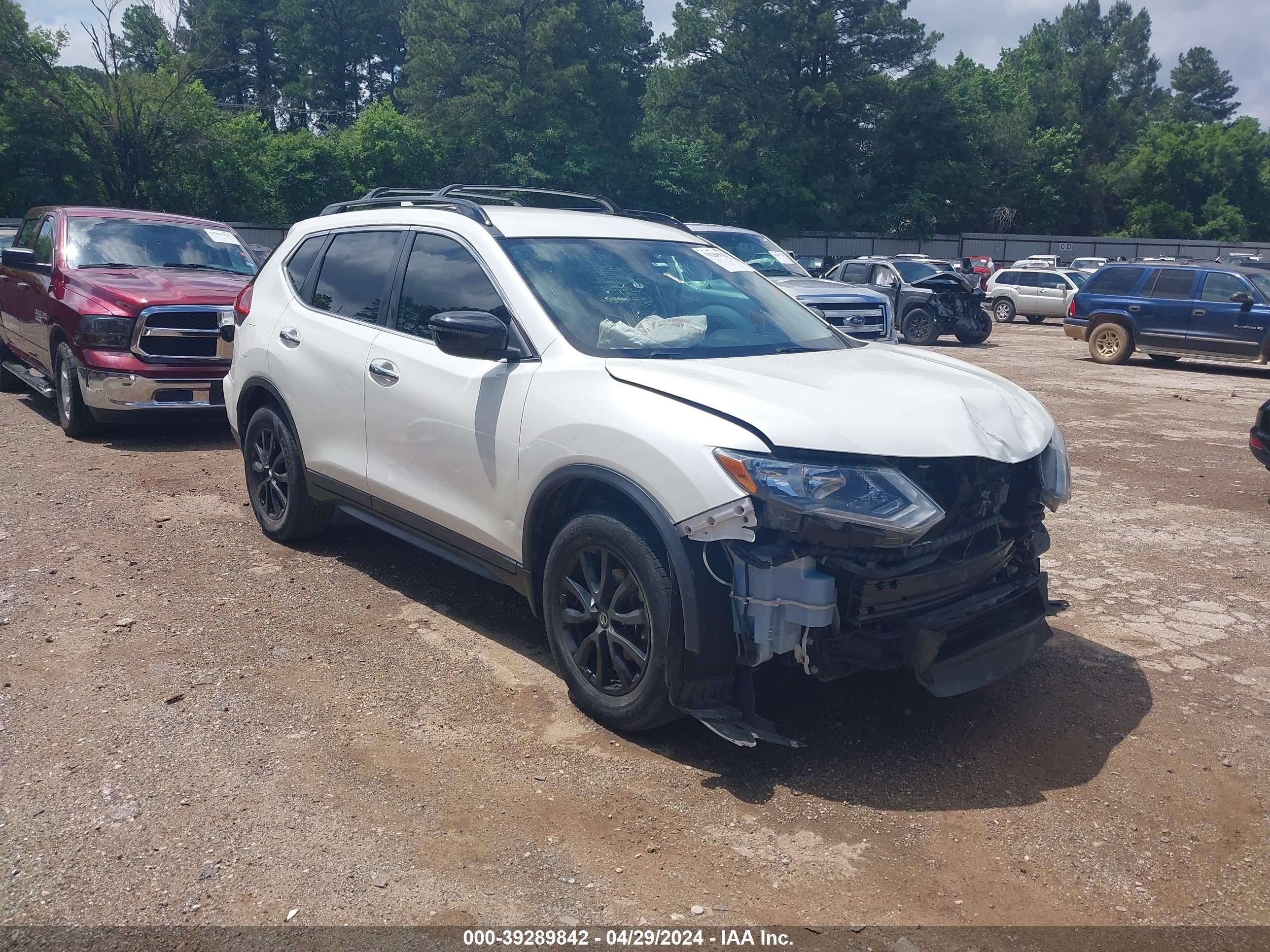 nissan rogue 2018 5n1at2mv3jc721549