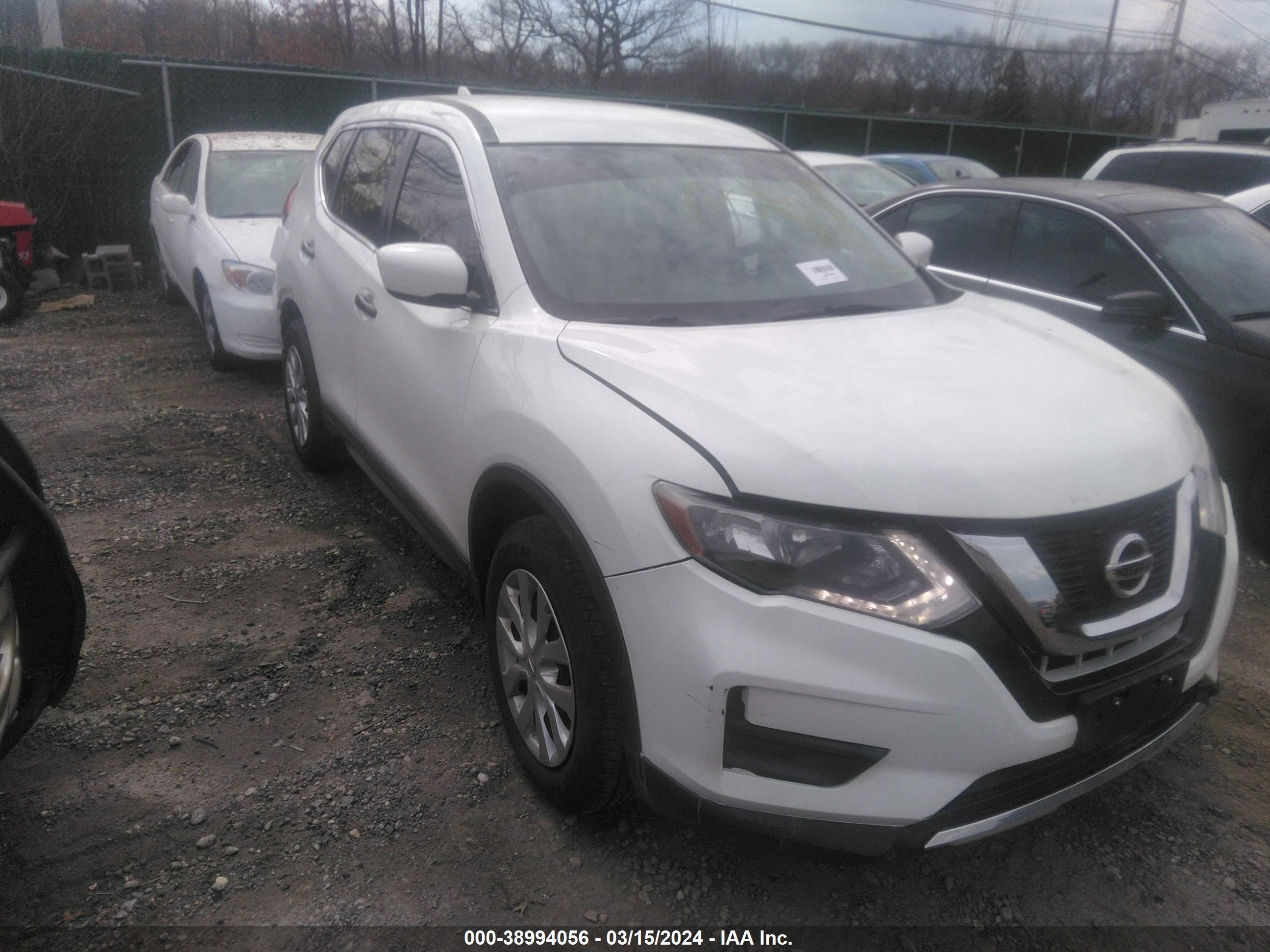 nissan rogue 2017 5n1at2mv4hc746907