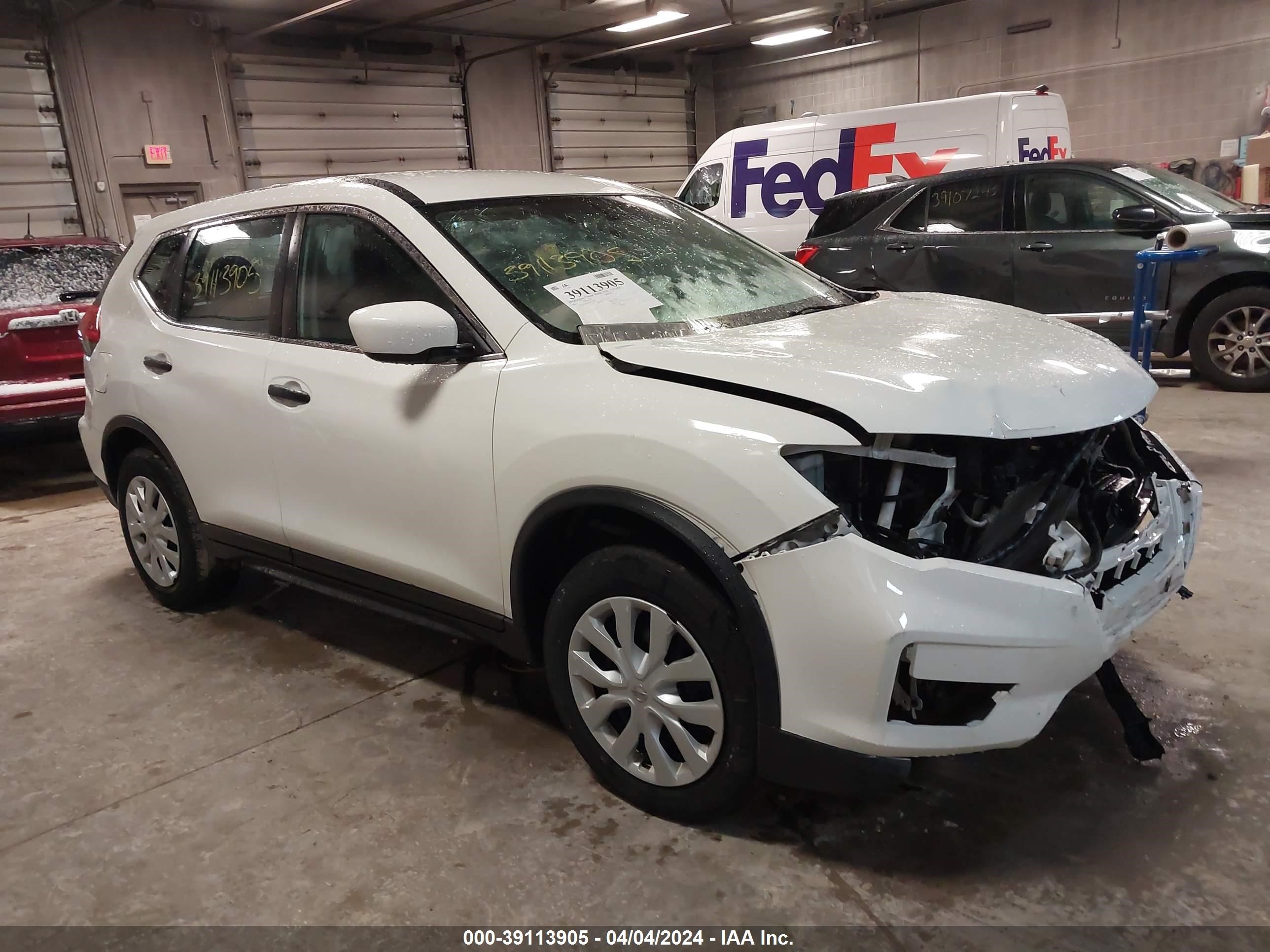 nissan rogue 2017 5n1at2mv4hc825705