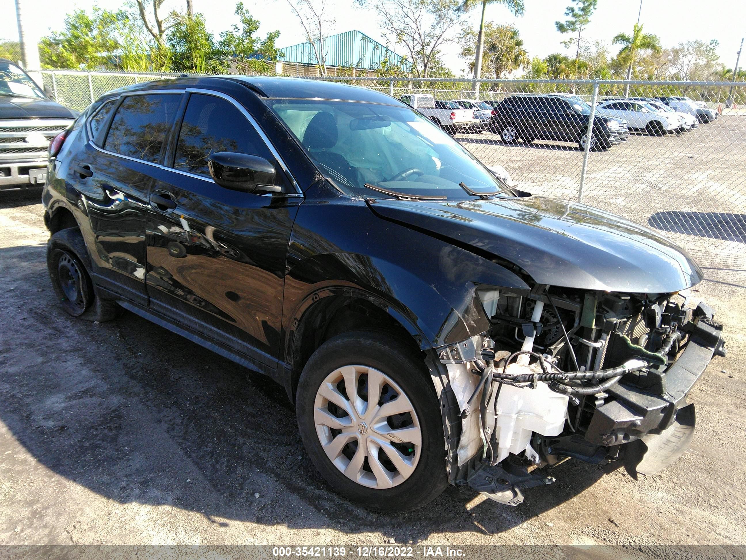 nissan rogue 2018 5n1at2mv5jc825606