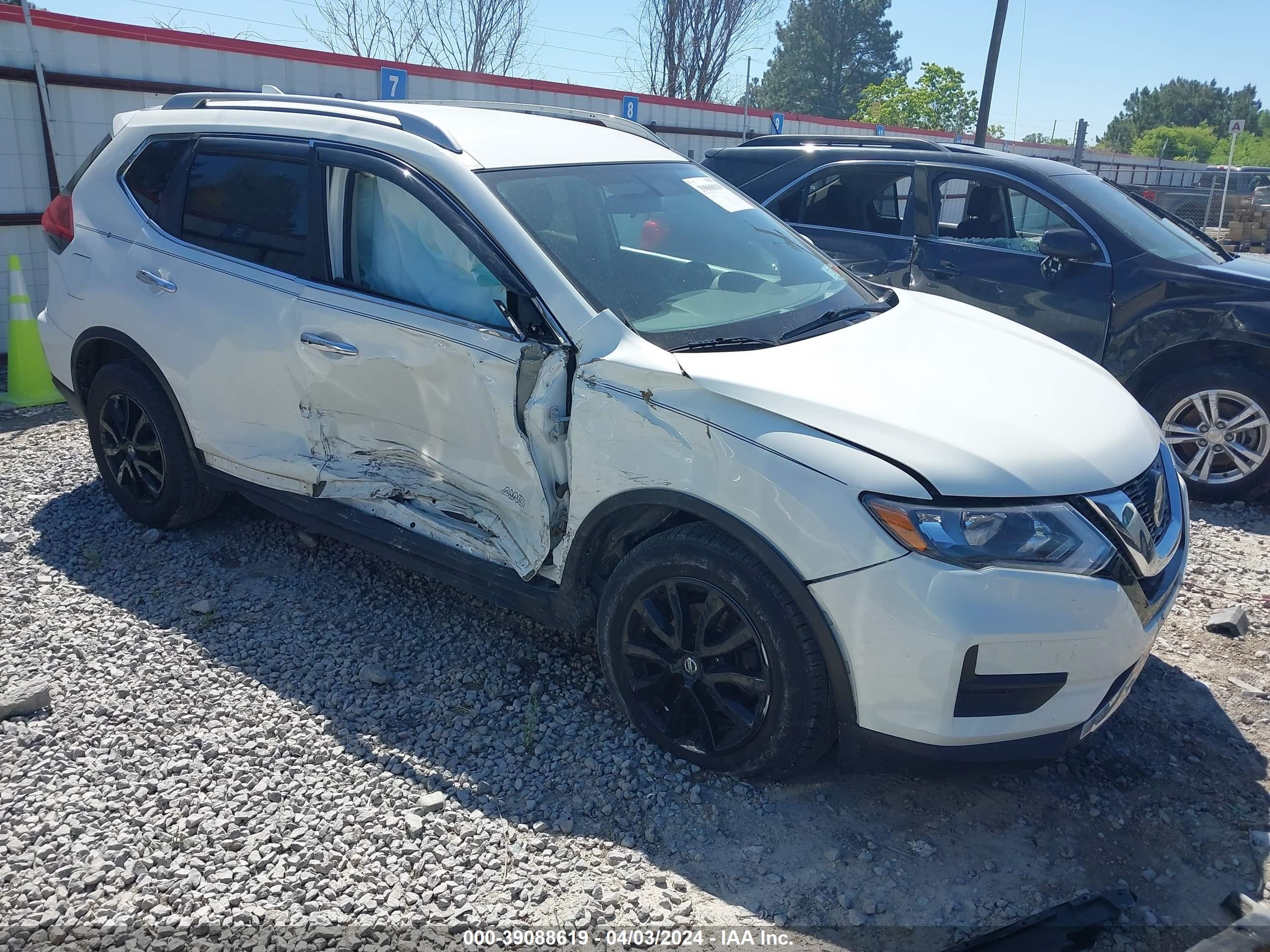 nissan rogue 2018 5n1at2mv7jc785206