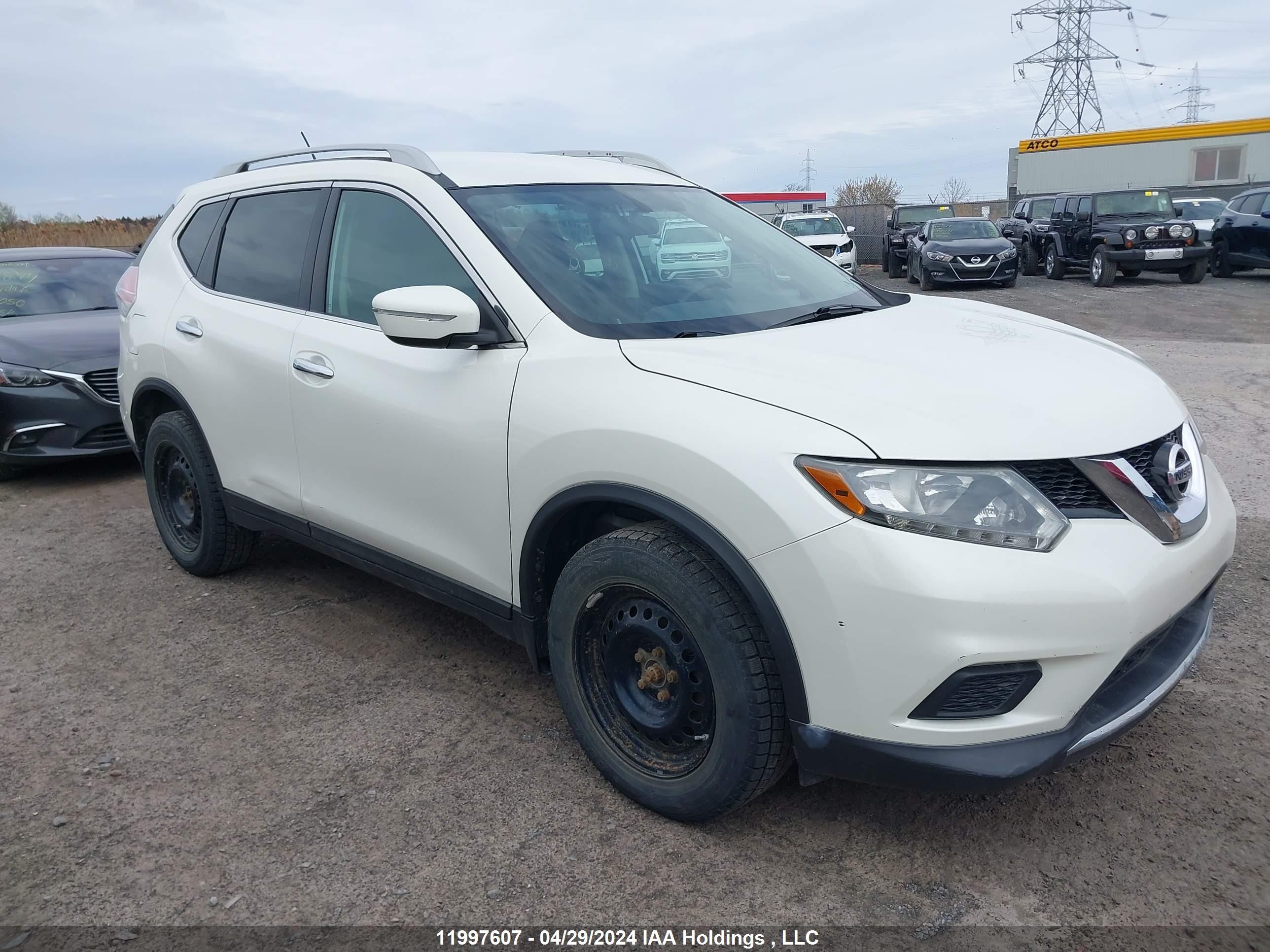 nissan rogue 2015 5n1at2mv8fc881482