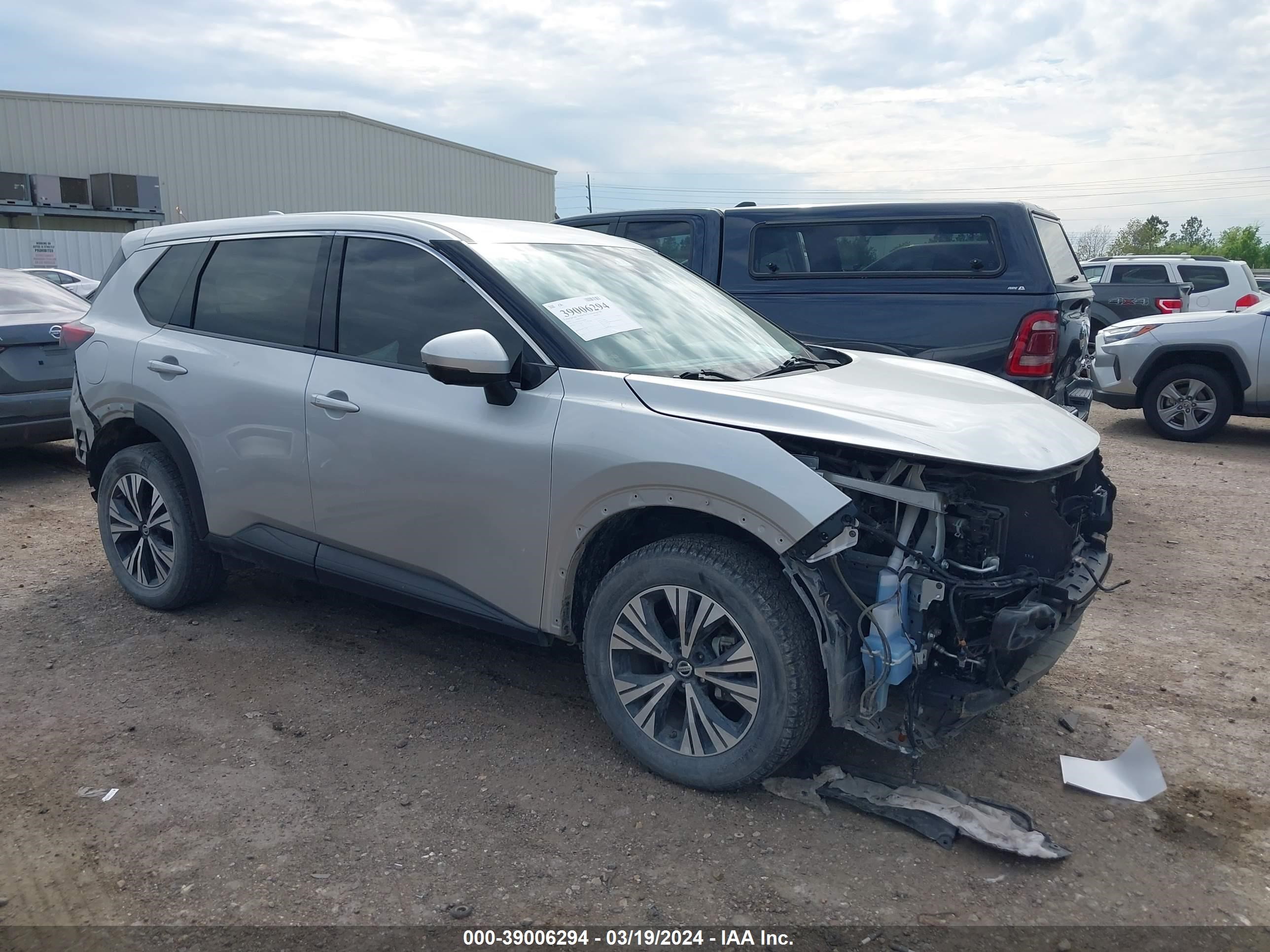 nissan rogue 2021 5n1at3bb6mc736386