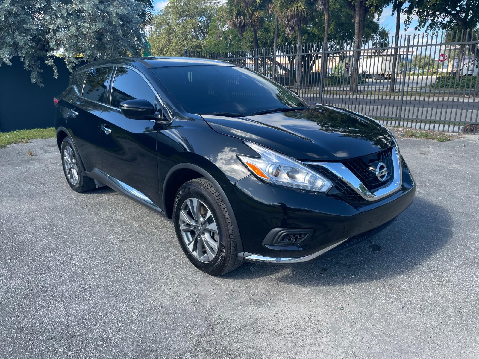 nissan murano s 2017 5n1az2mg5hn127642