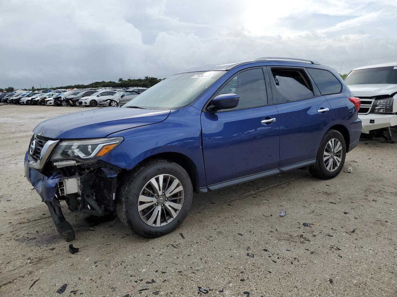 nissan pathfinder 2020 5n1dr2bn1lc605574