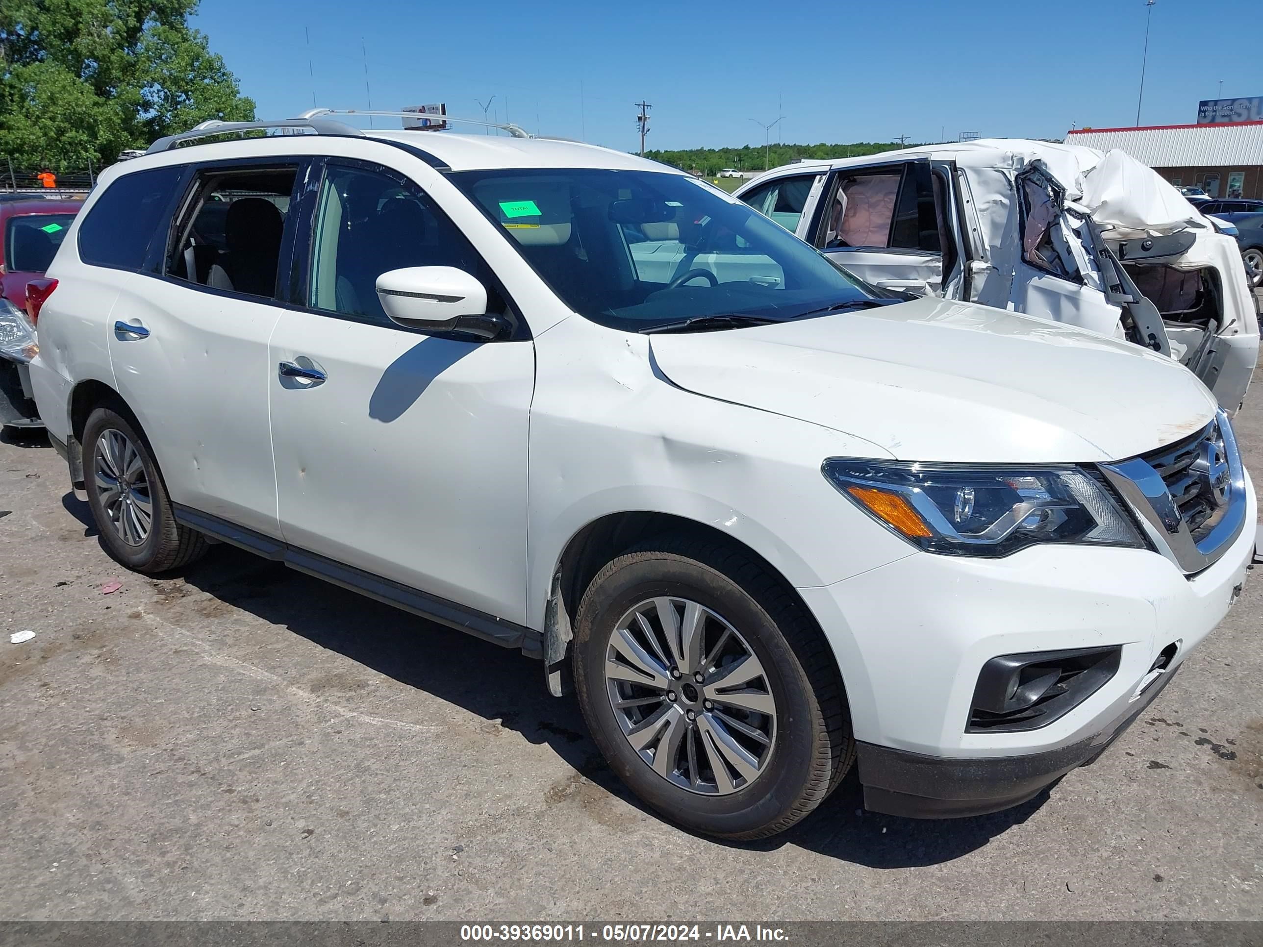 nissan pathfinder 2020 5n1dr2bn2lc618060