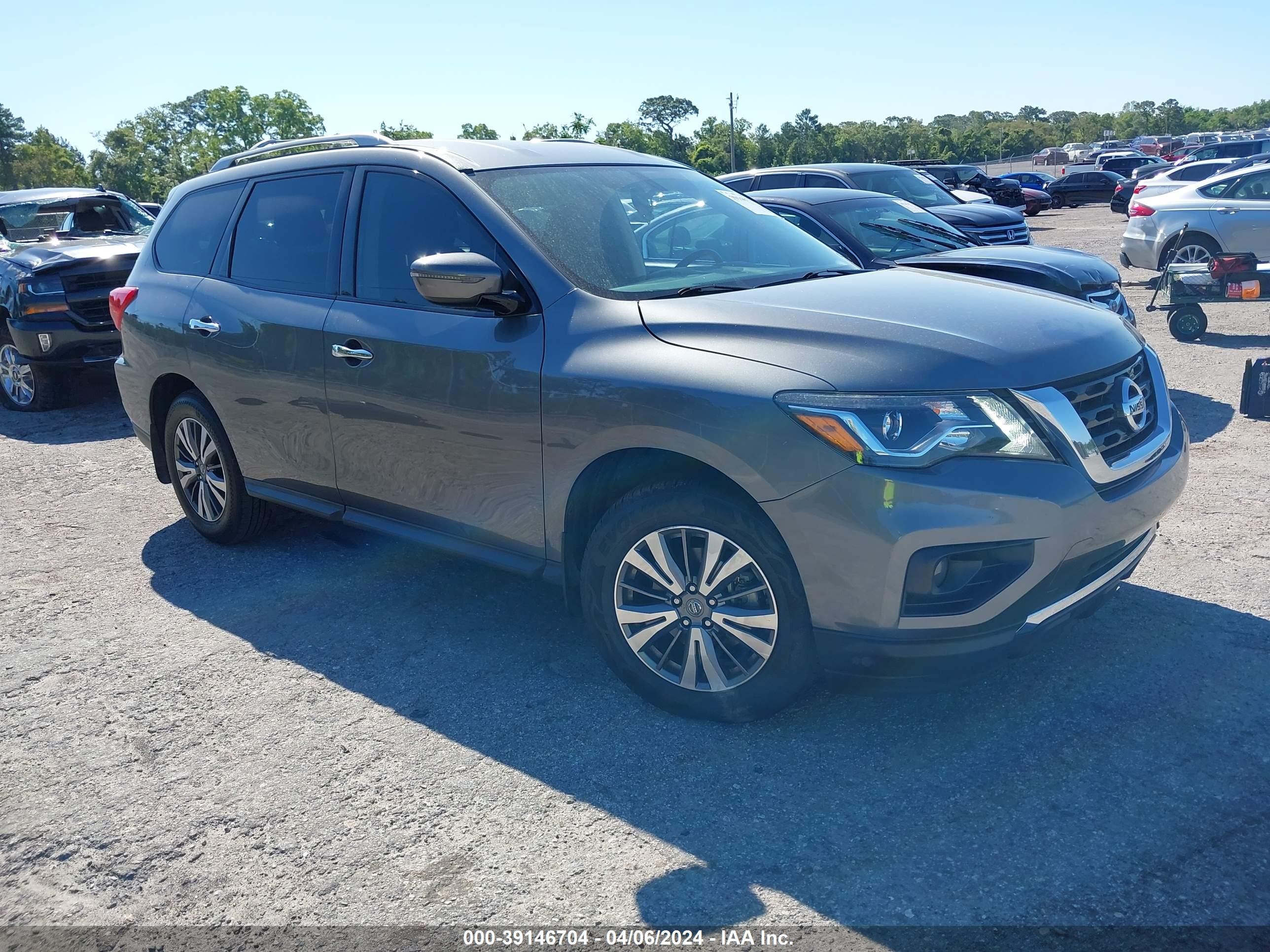 nissan pathfinder 2020 5n1dr2bnxlc629890