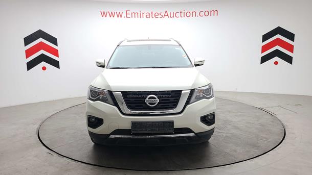 nissan pathfinder 2018 5n1dr2m50jc600327