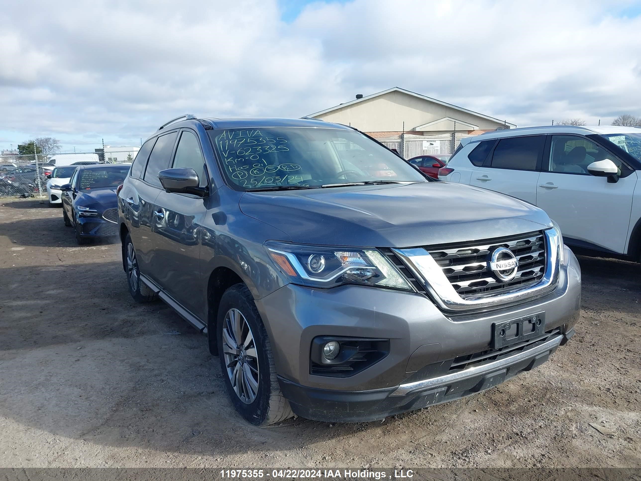 nissan pathfinder 2018 5n1dr2mm2jc623325