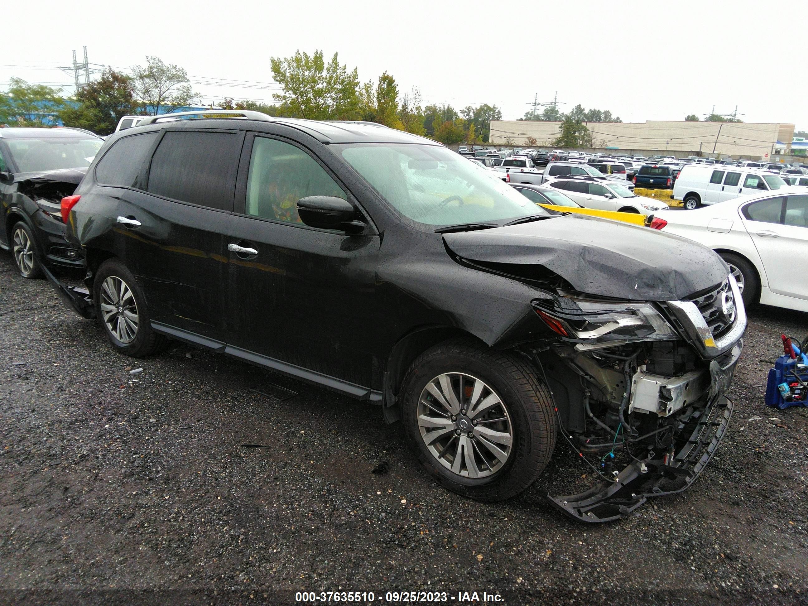 nissan pathfinder 2019 5n1dr2mm3kc631998