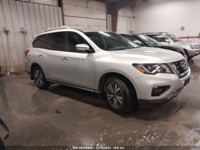 nissan pathfinder 2017 5n1dr2mm4hc913916