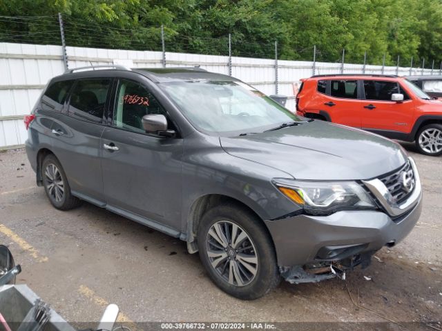 nissan pathfinder 2017 5n1dr2mm6hc605730