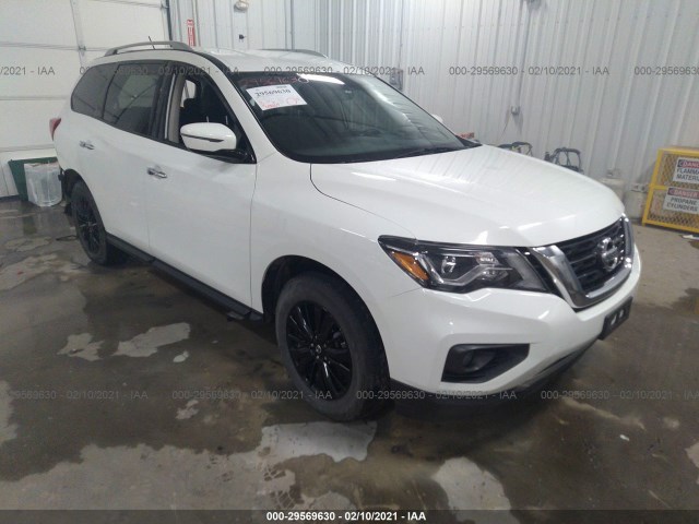 nissan pathfinder 2017 5n1dr2mm6hc627940