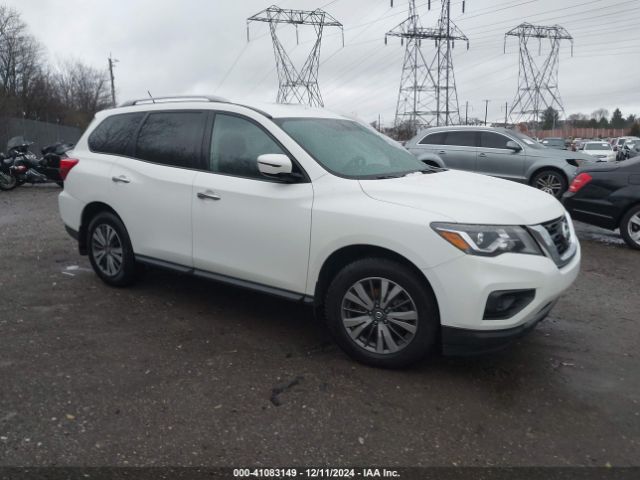 nissan pathfinder 2017 5n1dr2mm8hc633948