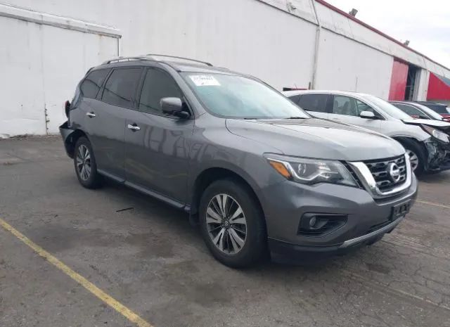 nissan pathfinder 2017 5n1dr2mm8hc654976